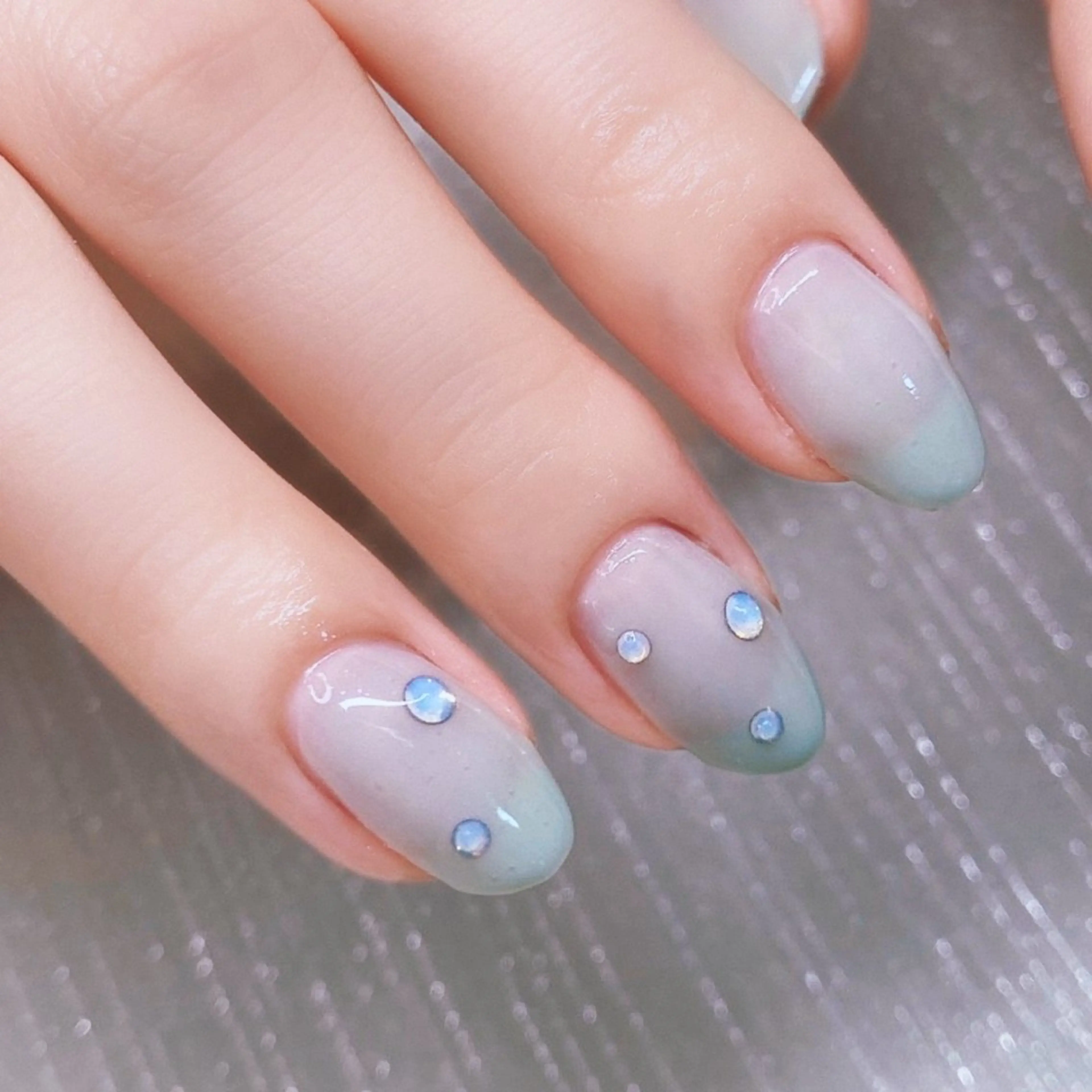 ネイル 長さ出し ストーンネイル ハンドネイル Nailist SUZU所属・Nailist suzuのネイルデザイン