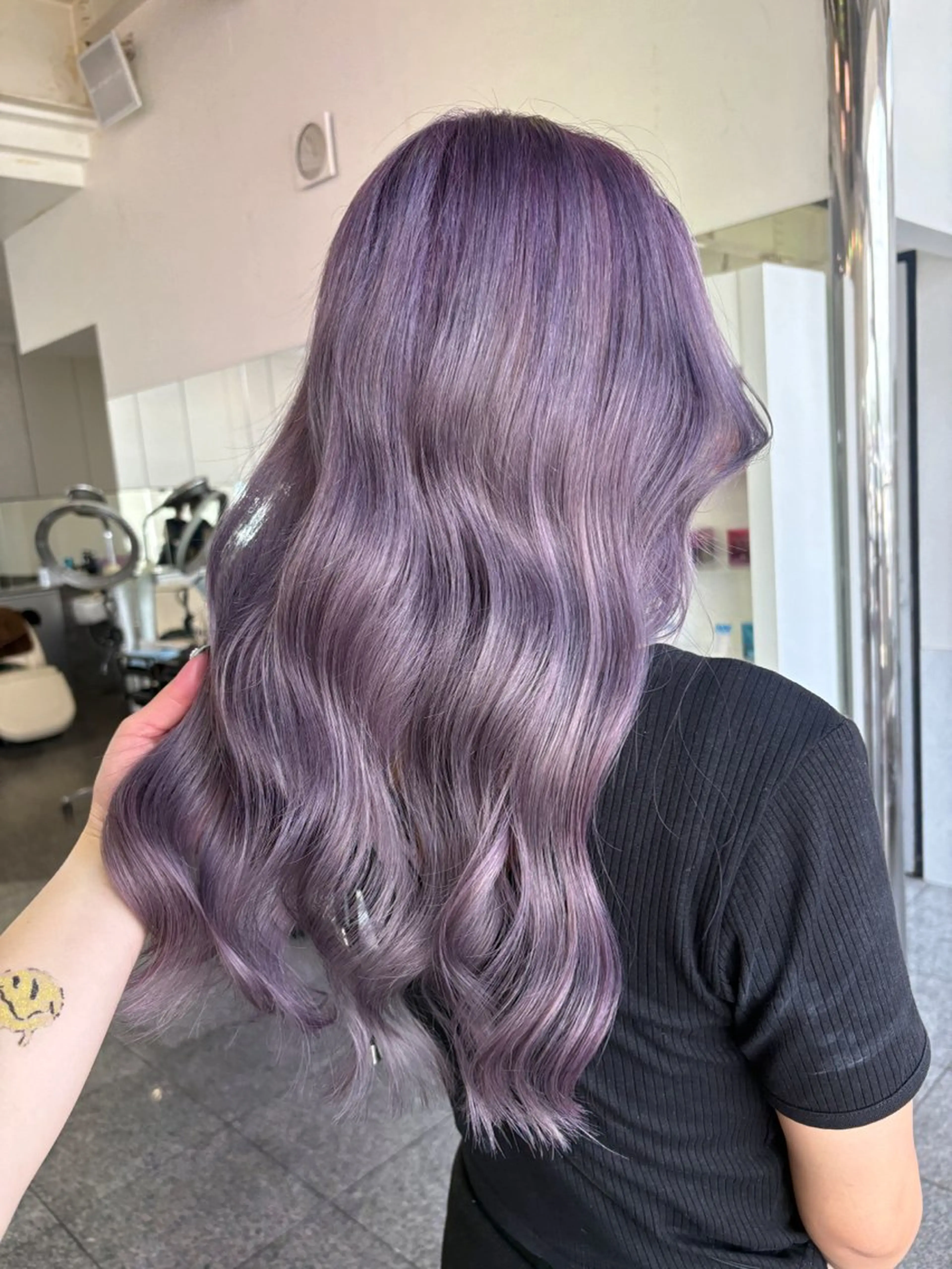 ロング カット ヘアカラー トリートメント ハイトーン/ブリーチ 🤍足立里湖のヘアスタイル