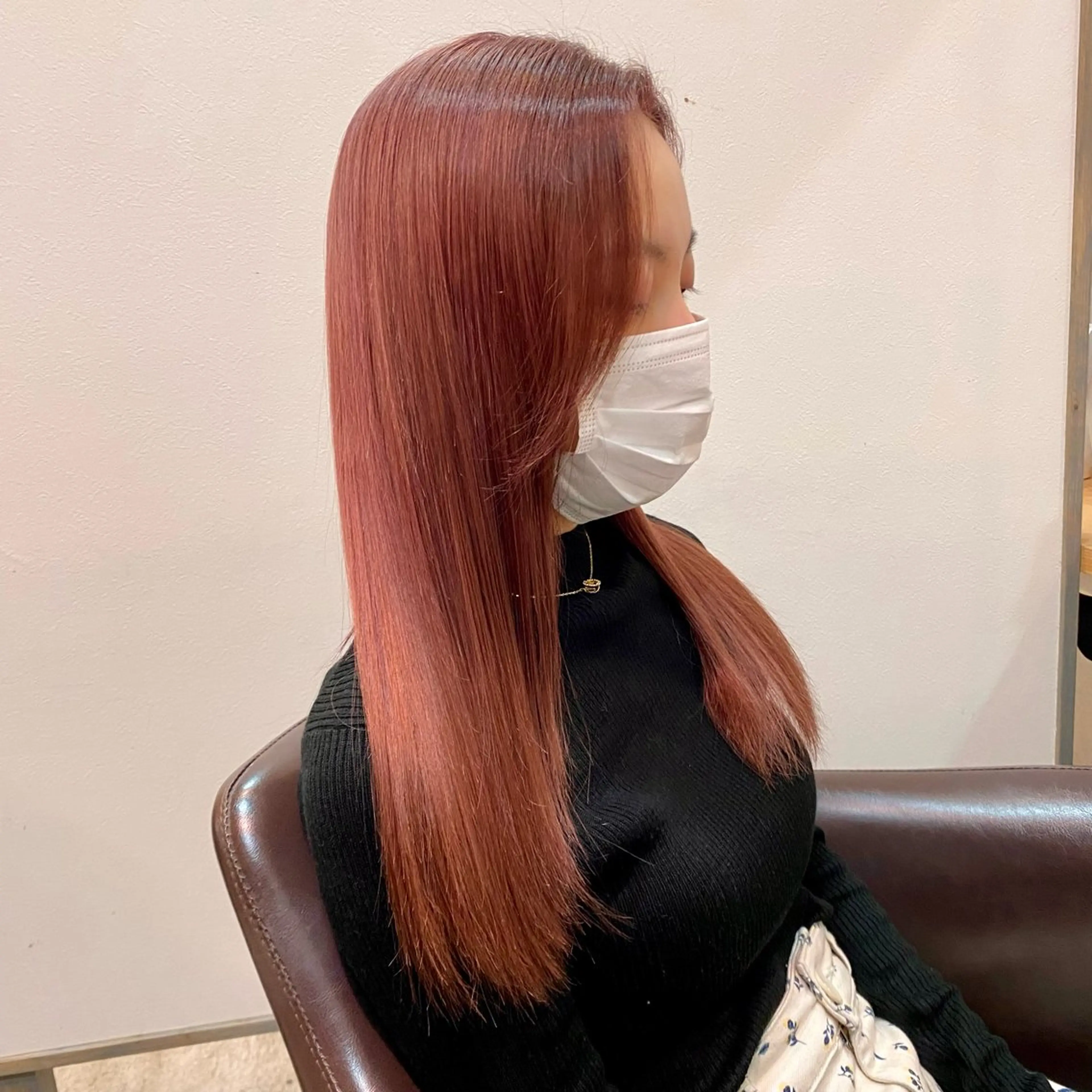 ロング カラー 惣木 菜穂のヘアスタイル