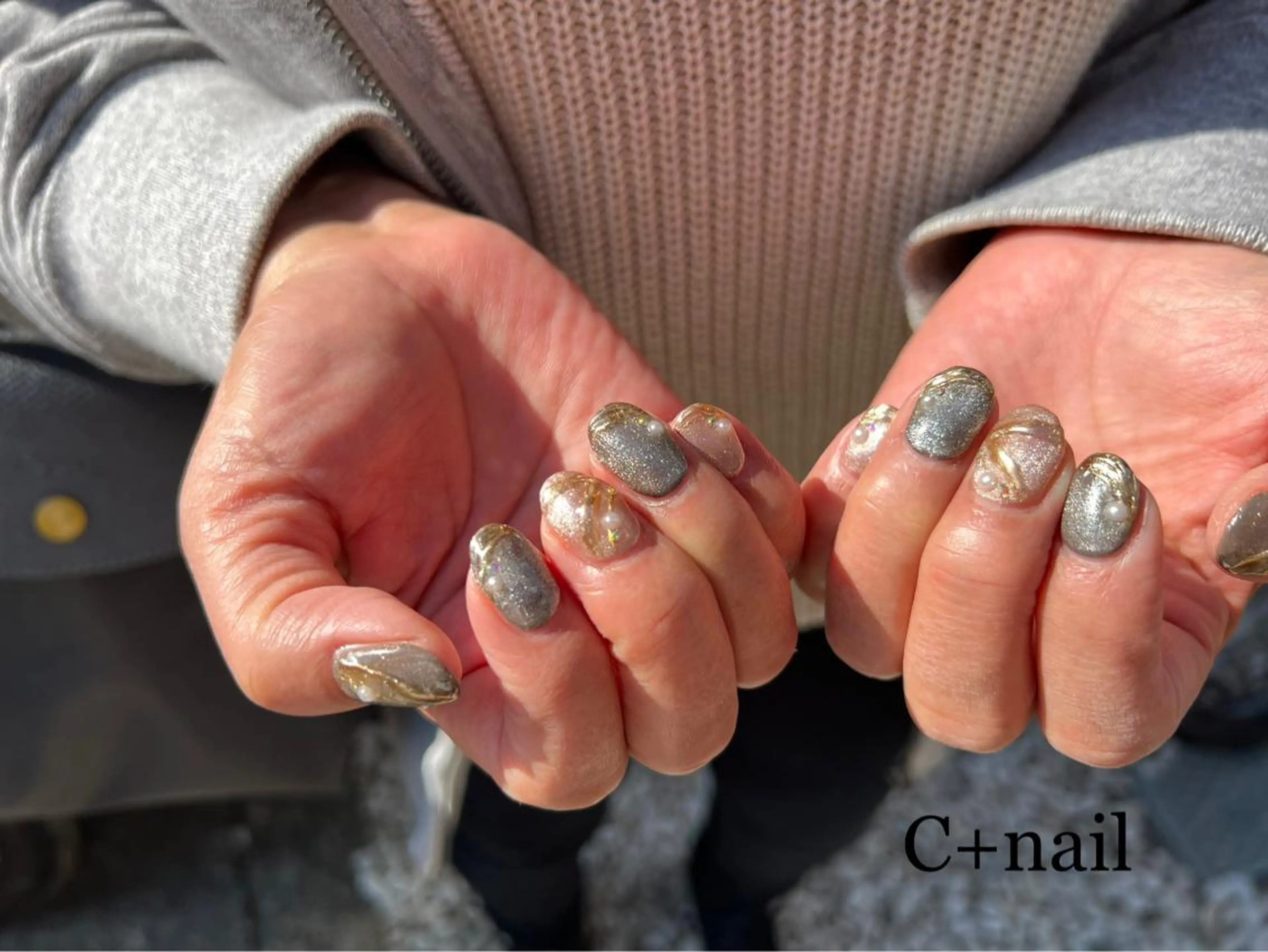 ネイル 氷ネイル・うるうるネイル キラキラネイル ミラーネイル オフィスネイル 春ネイル ハンドネイル ✴︎ C+nailのネイルデザイン