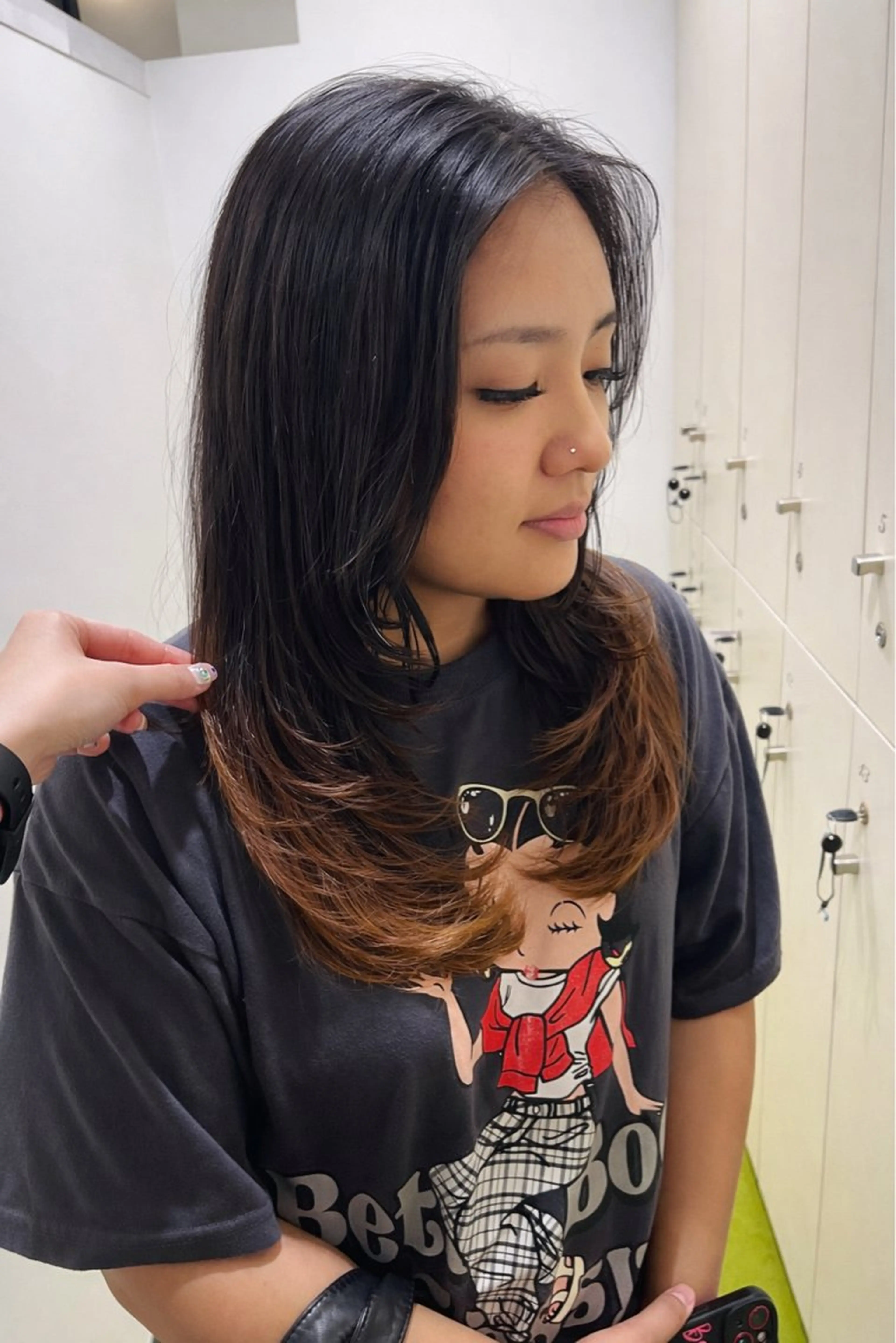 セミロング レイヤーカット/ 艶カラー/YUKAのヘアスタイル