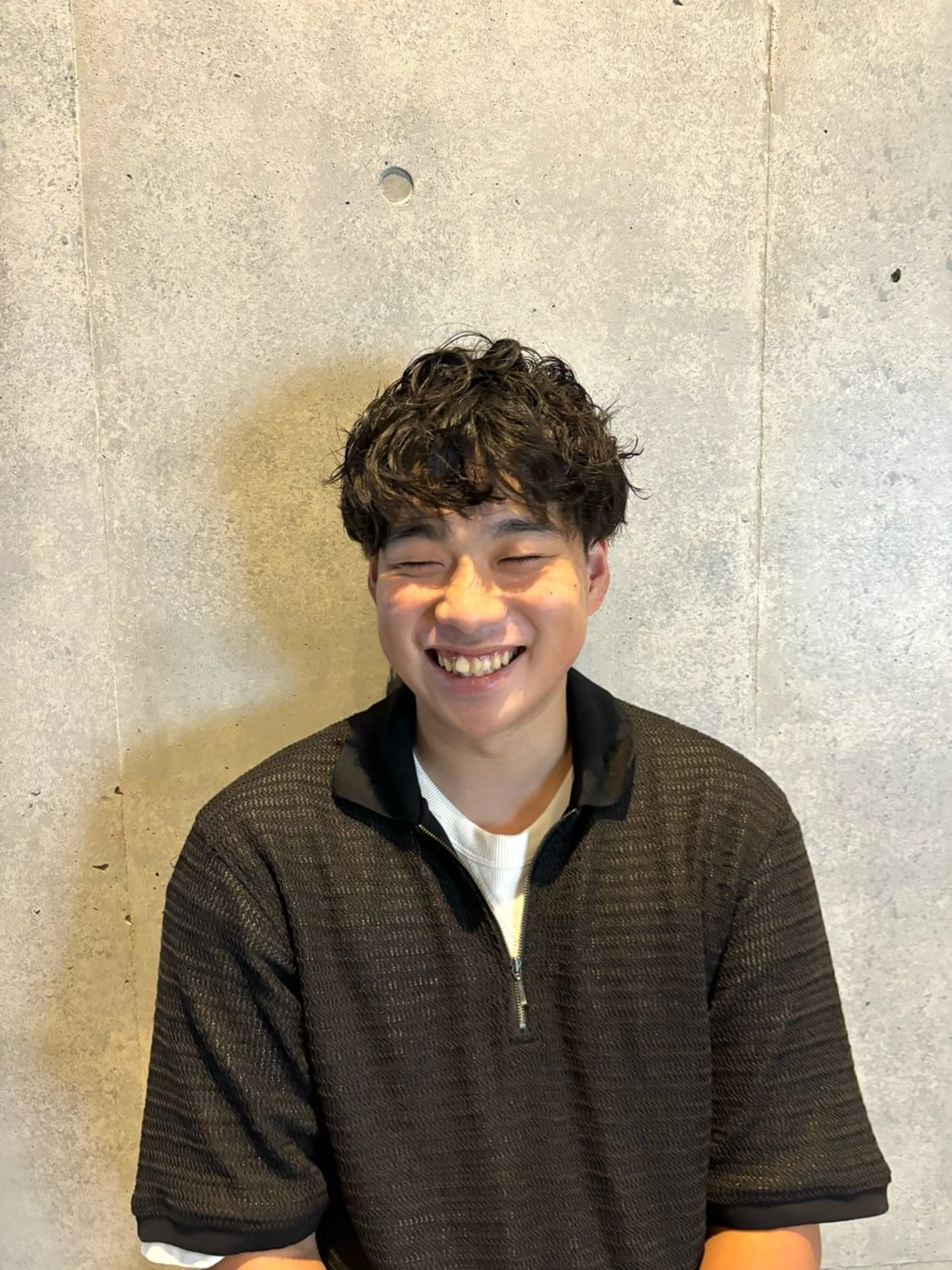 パーマ メンズ カット パーマ しほ/ハイトーン/ メンズパーマ/バンドのヘアスタイル