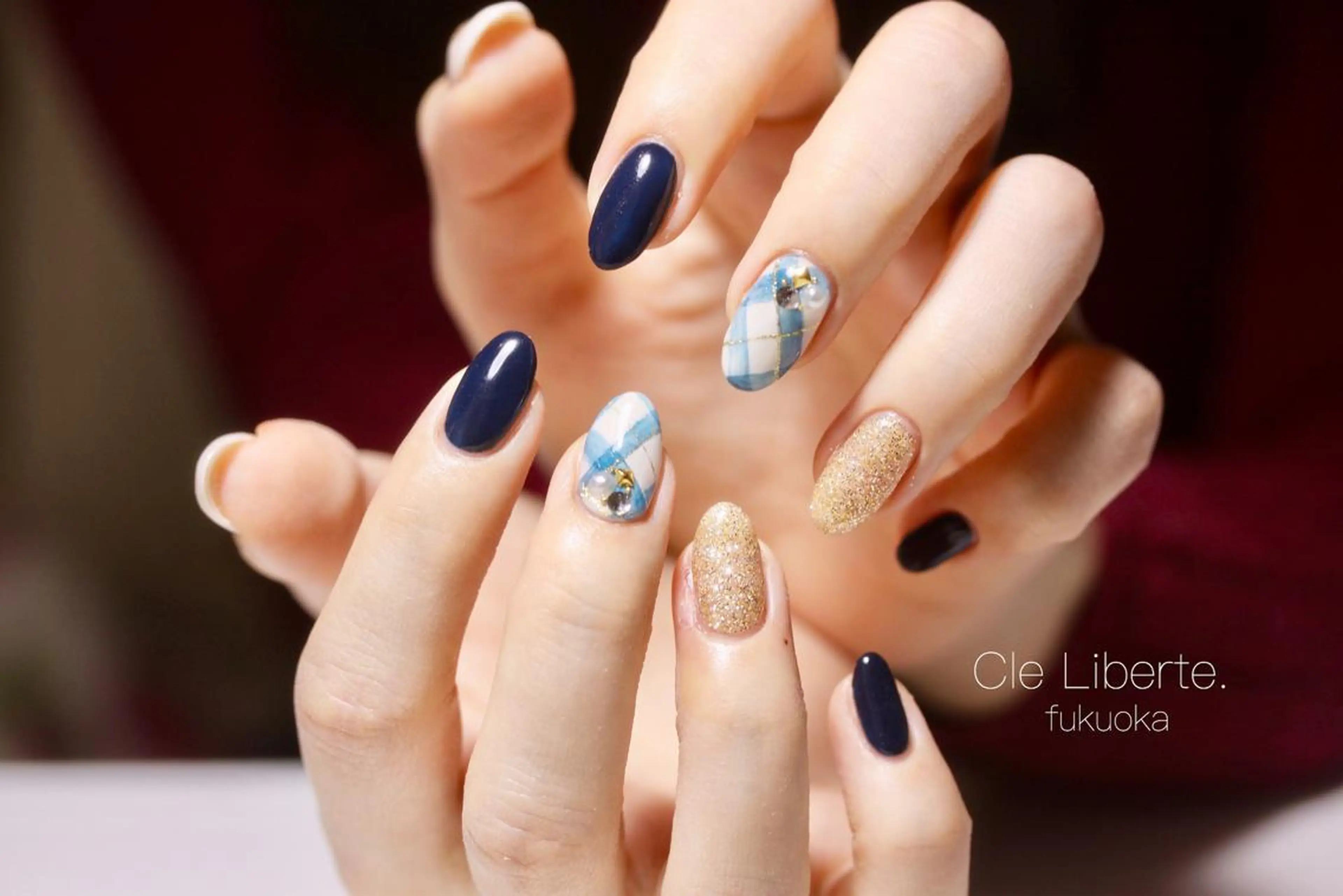 ネイル ネイビー 冬ネイル Elio所属・Elio 国泰寺のネイルデザイン