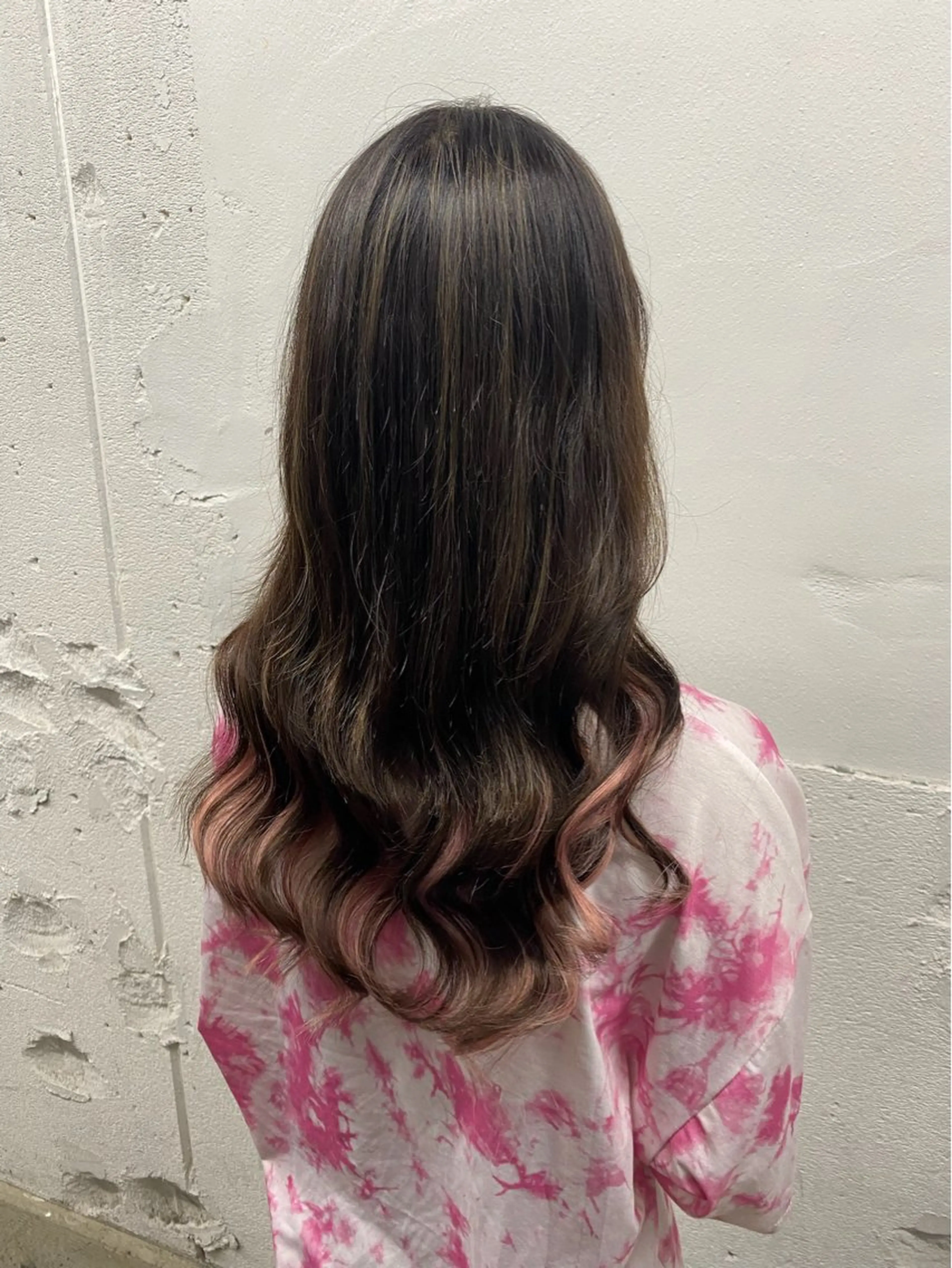 ミディアム カラー シールエクステ ブラウンカラー ダブルカラー ハイライトカラー ピンクカラー シールエクステの女神 🍑Momo🍑のヘアスタイル