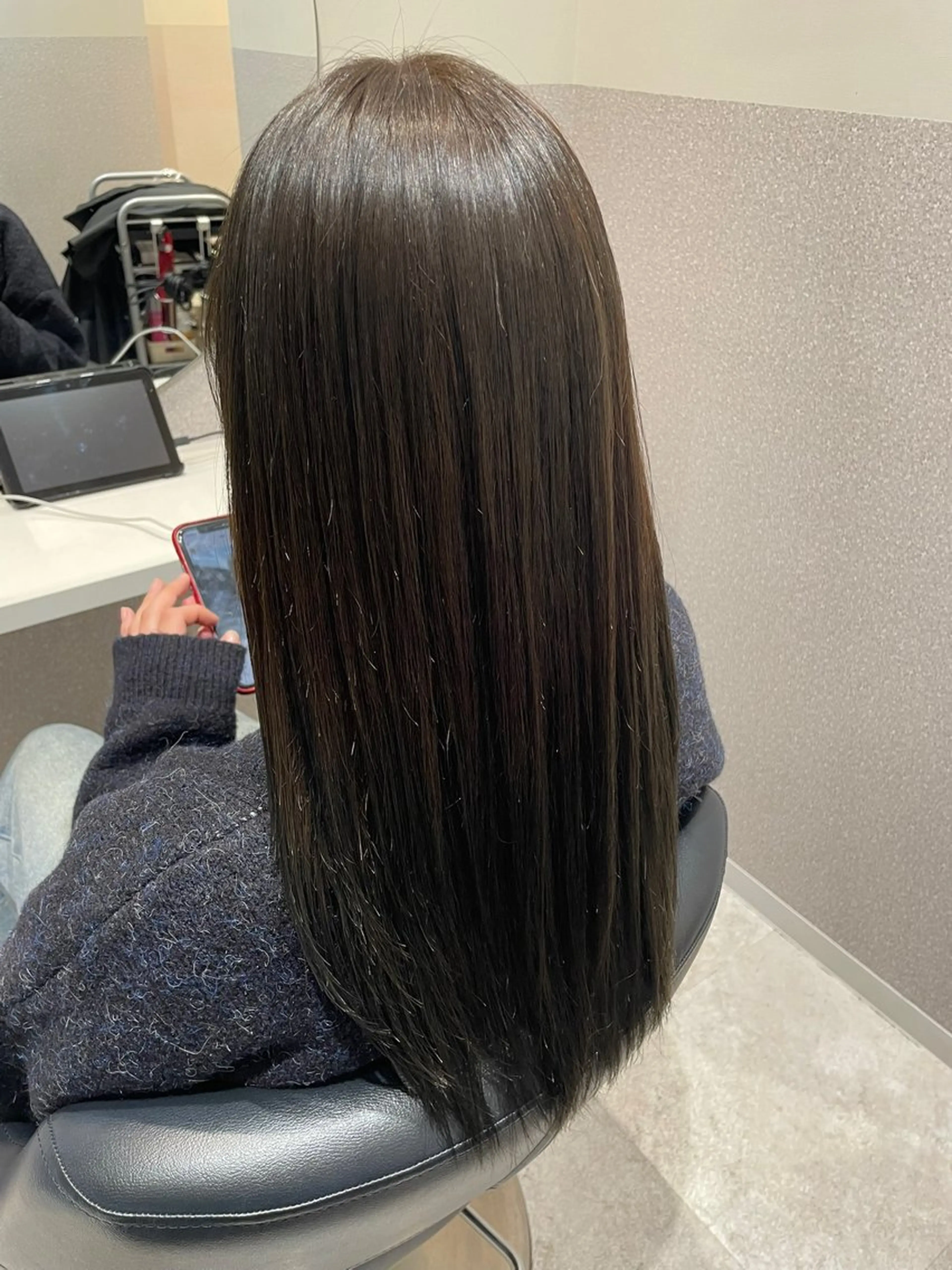 ☔️髪の毛の広がりや癖が気になる方にオススメ☔️✽ 髪質改善酸性ストレート＋カット＋全体カラー✨🍃の写真