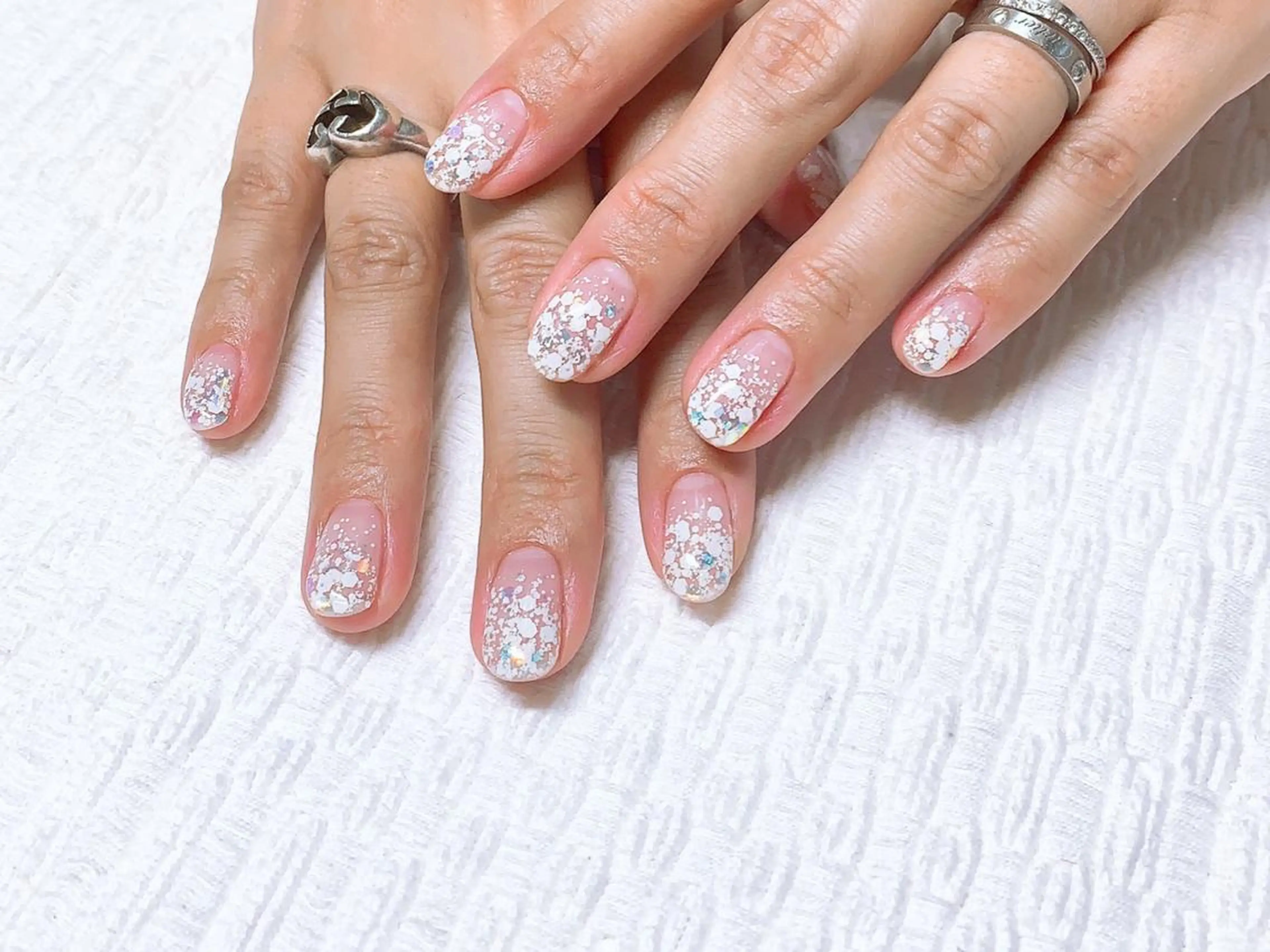 ネイル ハンドネイル THECOLORS所属・近貞 莉奈のネイルデザイン