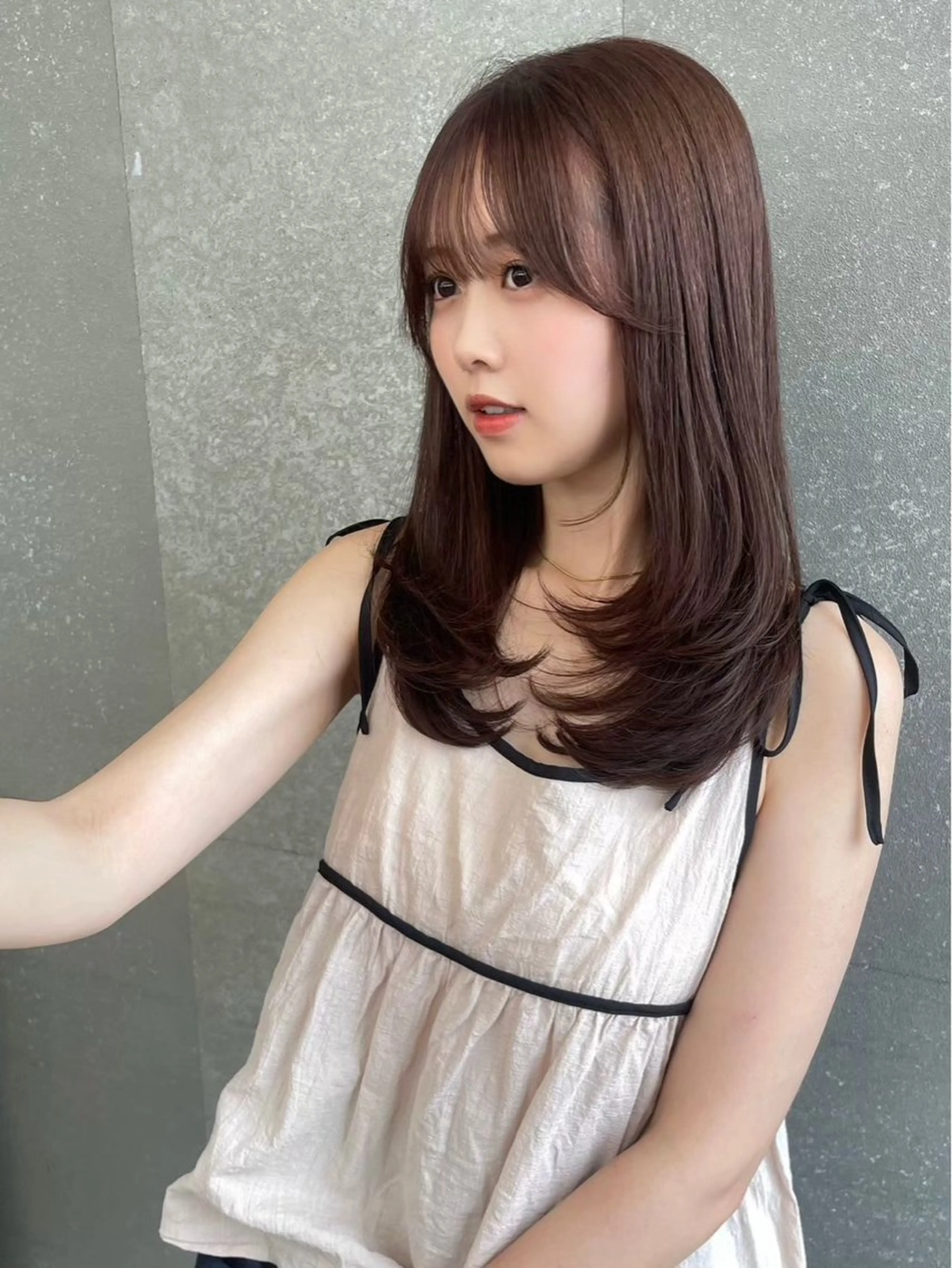 セミロング カラー アッシュ ベージュカラー ブラウンカラー 透明感カラー オリーブカラー カット ヘアカラー トリートメント ✨韓国レイヤー/ハッ シュ/✨山下　遥のヘアスタイル