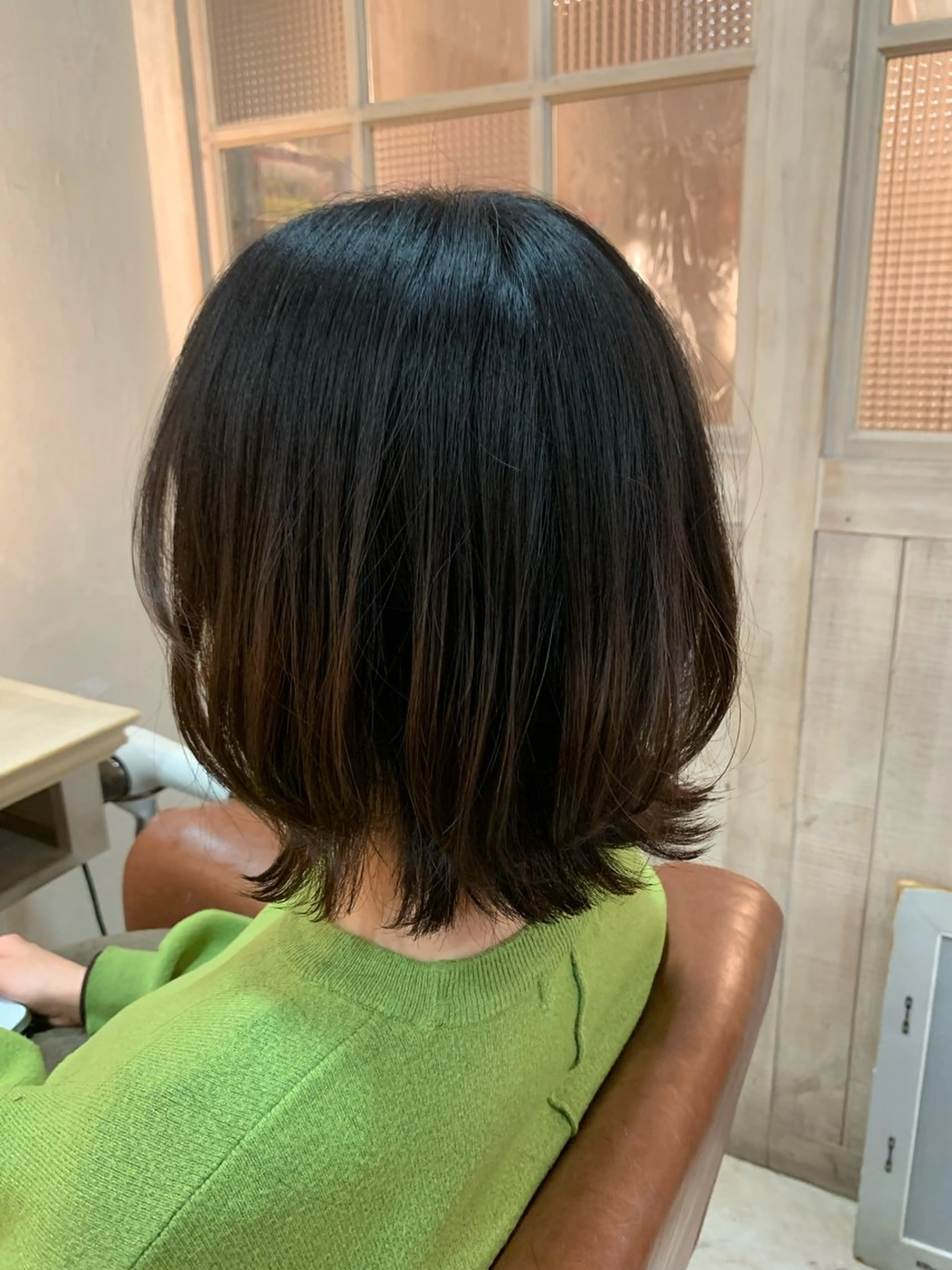 ミディアム くびれヘア 外ハネヘア エイミー カットモデル枠のヘアスタイル