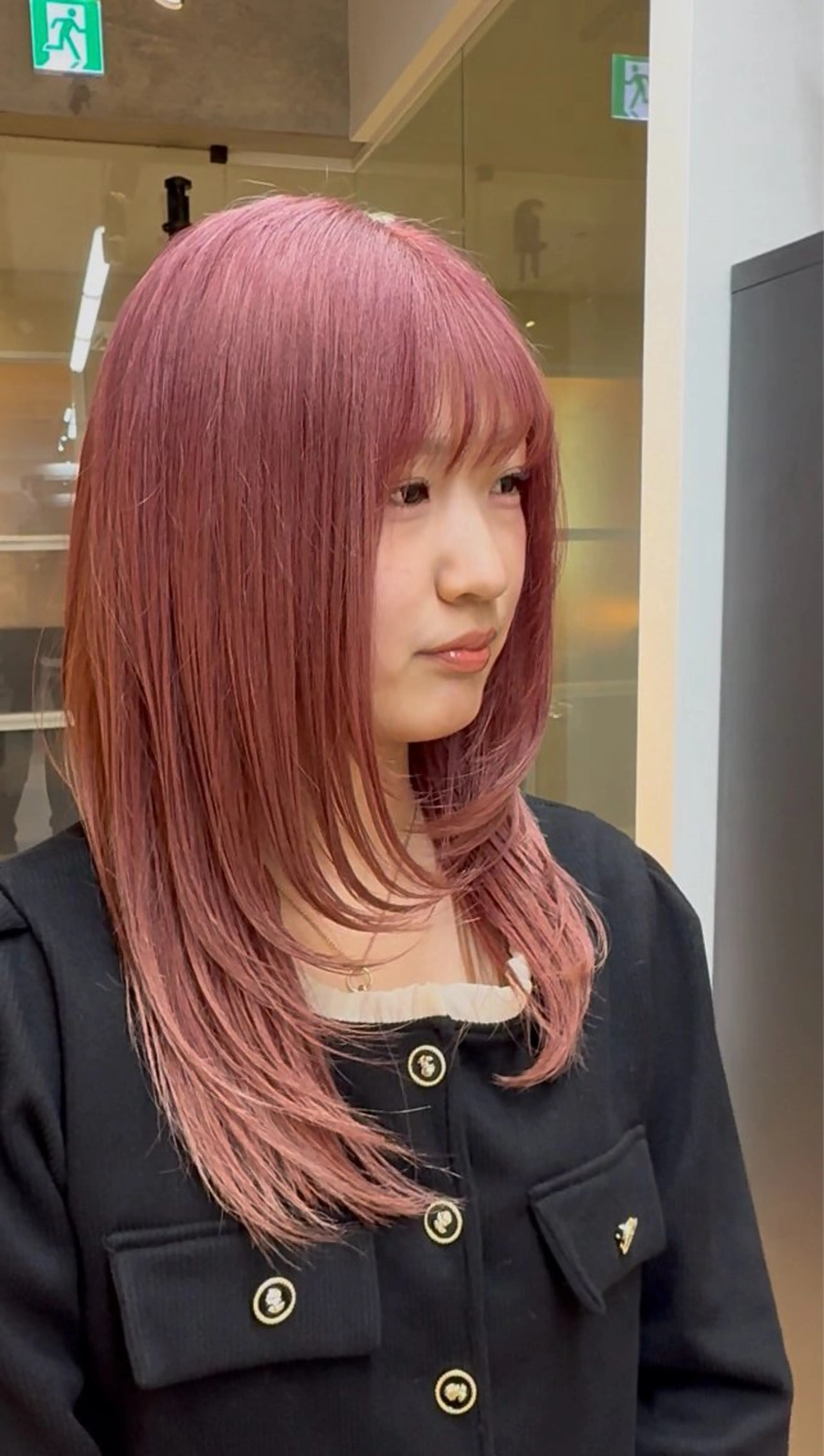 カラー 栗原 莉玖のヘアスタイル