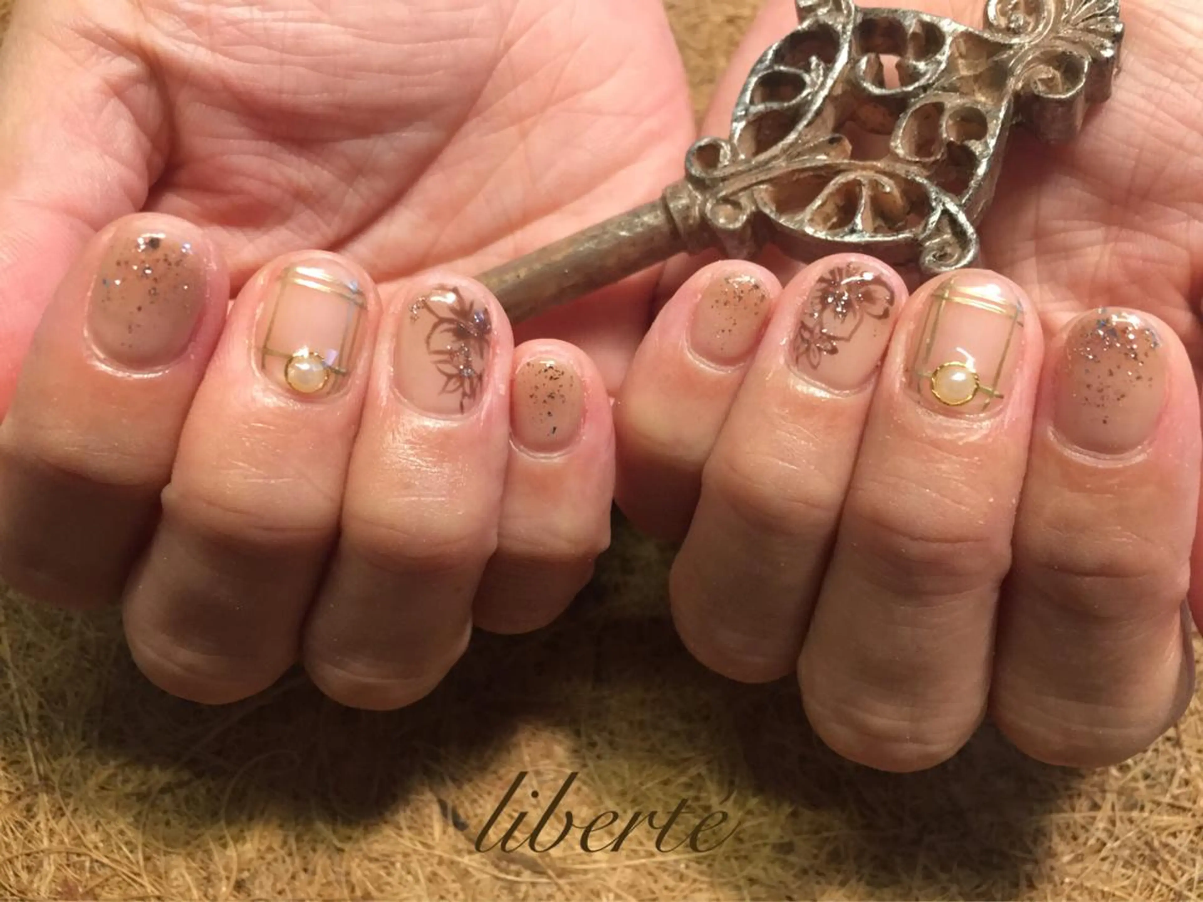 ネイル liberté (リベルテ)のネイルデザイン