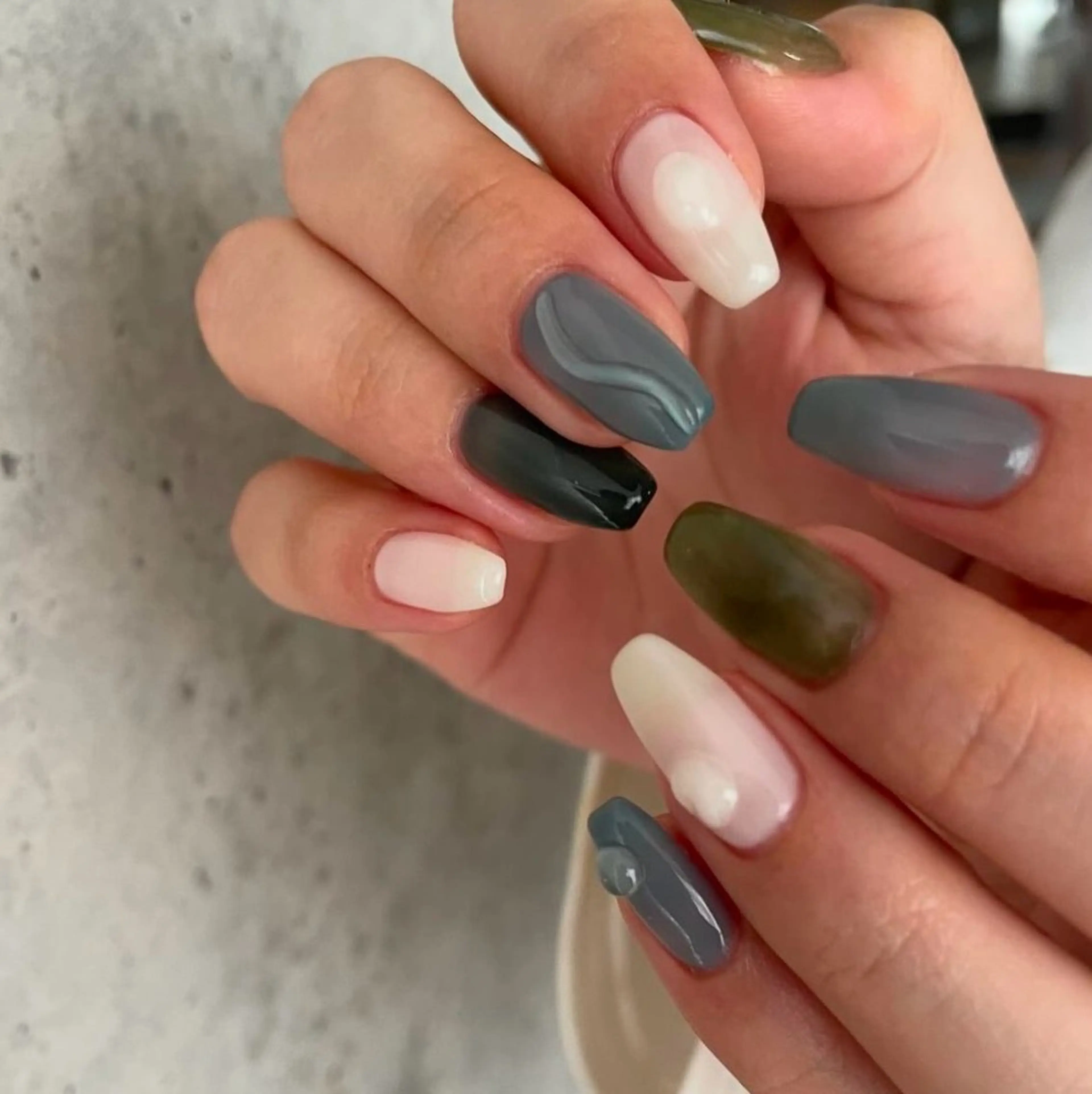 ネイル ハンドネイル lino大阪本町店所属・lino 大阪本町店のネイルデザイン