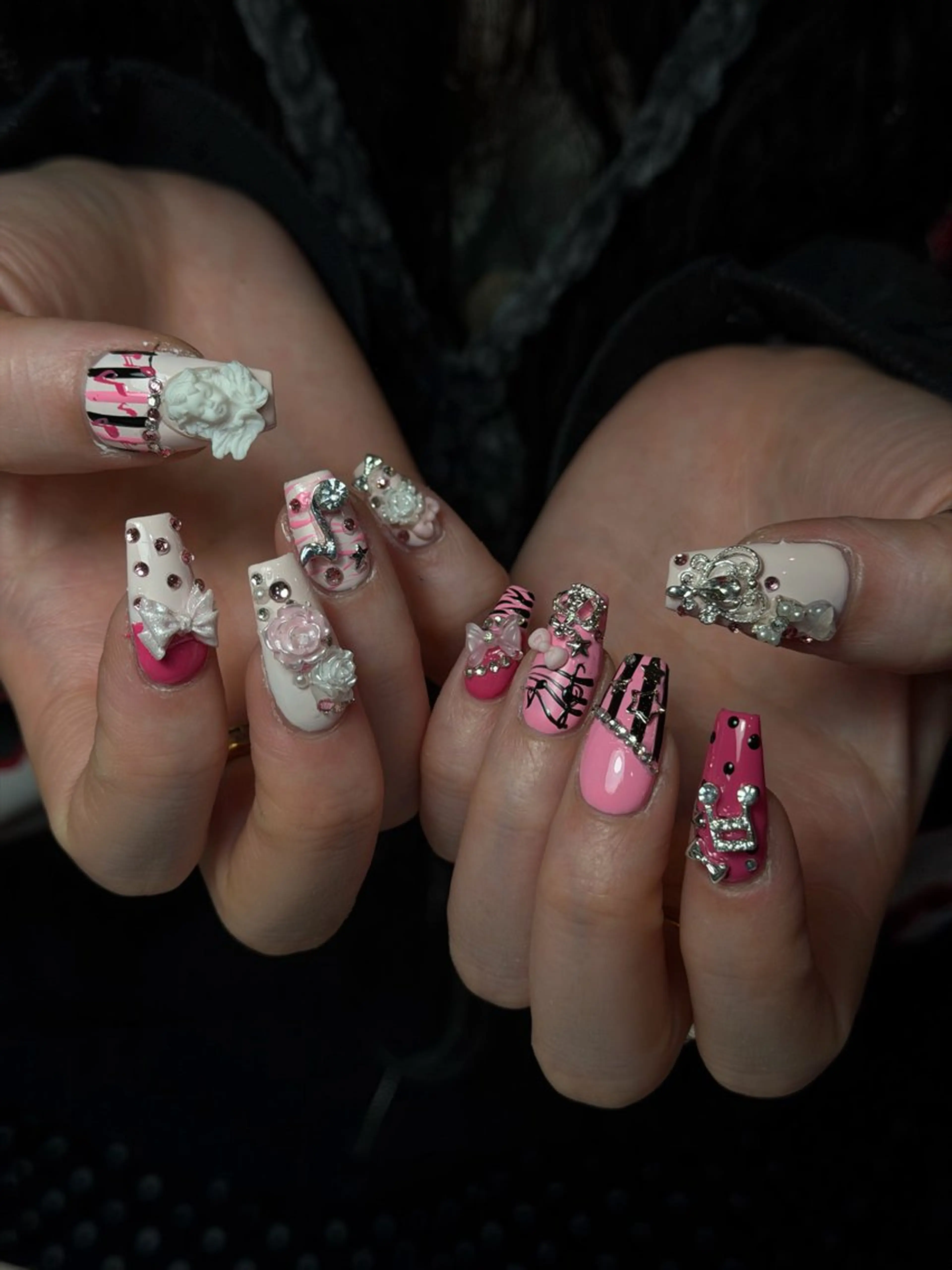 ネイル 韓国ネイル シンプルネイル ワンホンネイル ハンドネイル CoMo Nail Studio所属・CoMo Nailのネイルデザイン