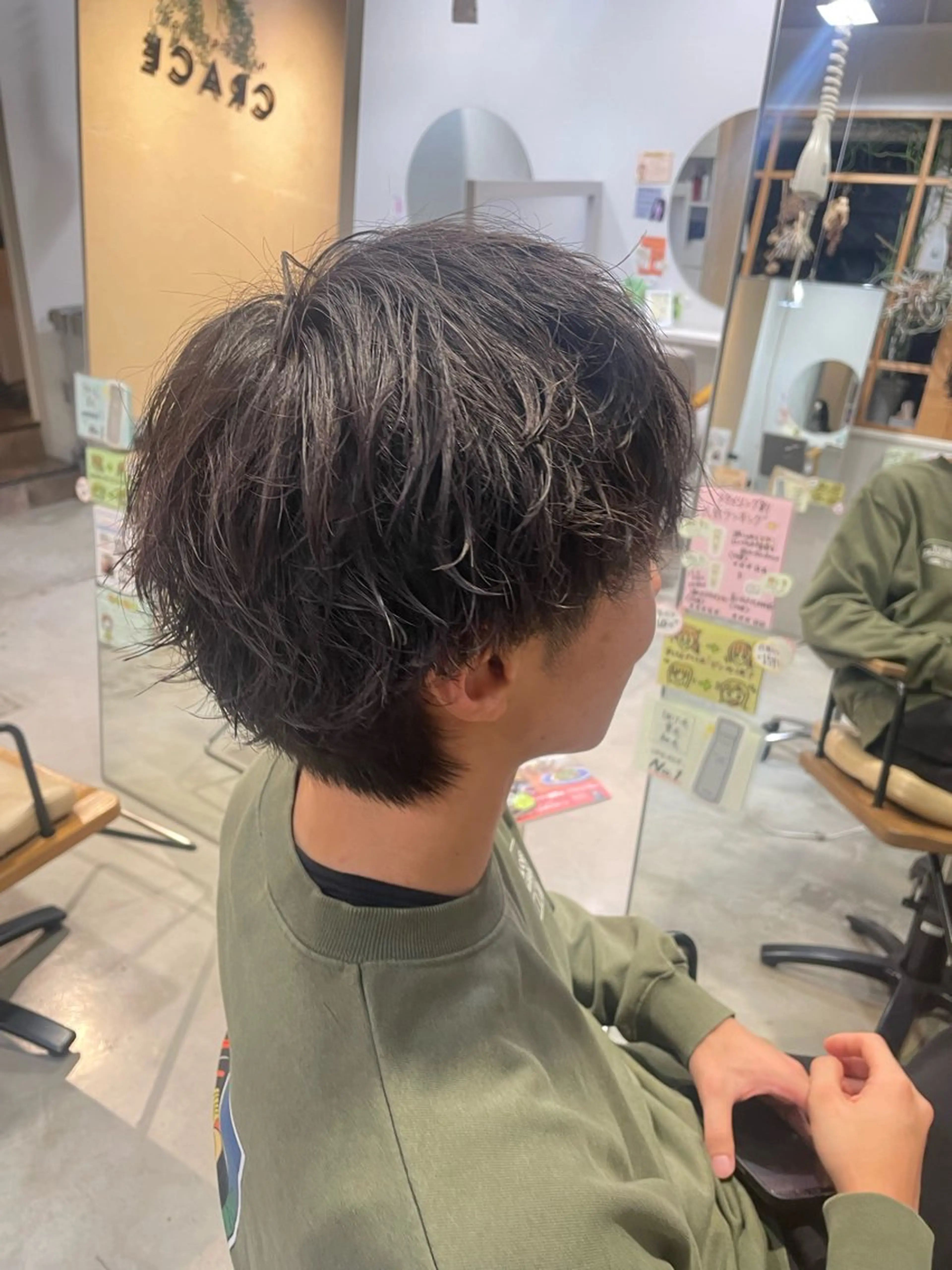 メンズ カット パーマ チグサ ミウのヘアスタイル