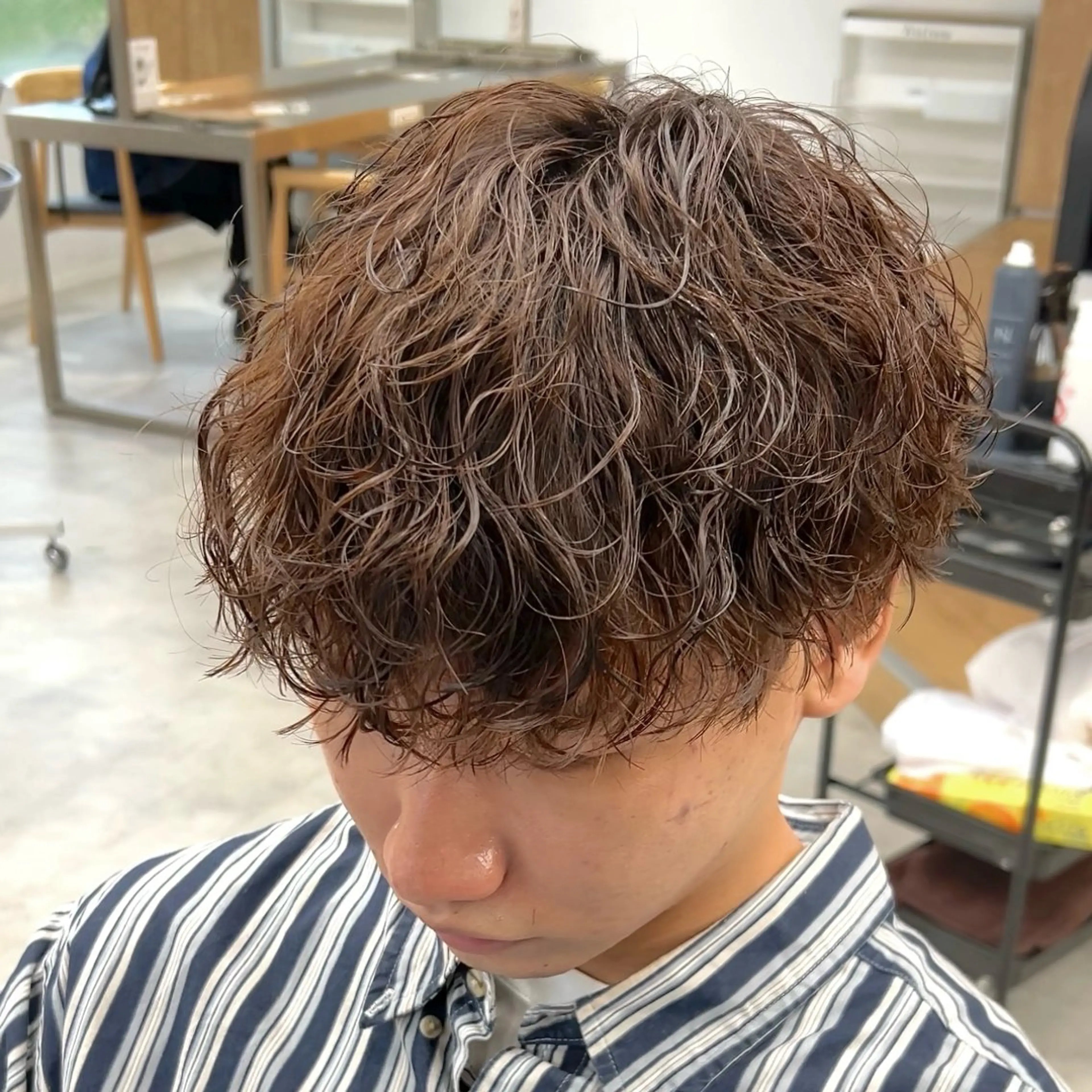 ショート パーマ メンズ マッシュ メンズパーマ ツイストスパイラルパーマ 波巻きパーマ スパイラルパーマ メンズパーマ/ 新潟駅/佐藤裕のヘアスタイル