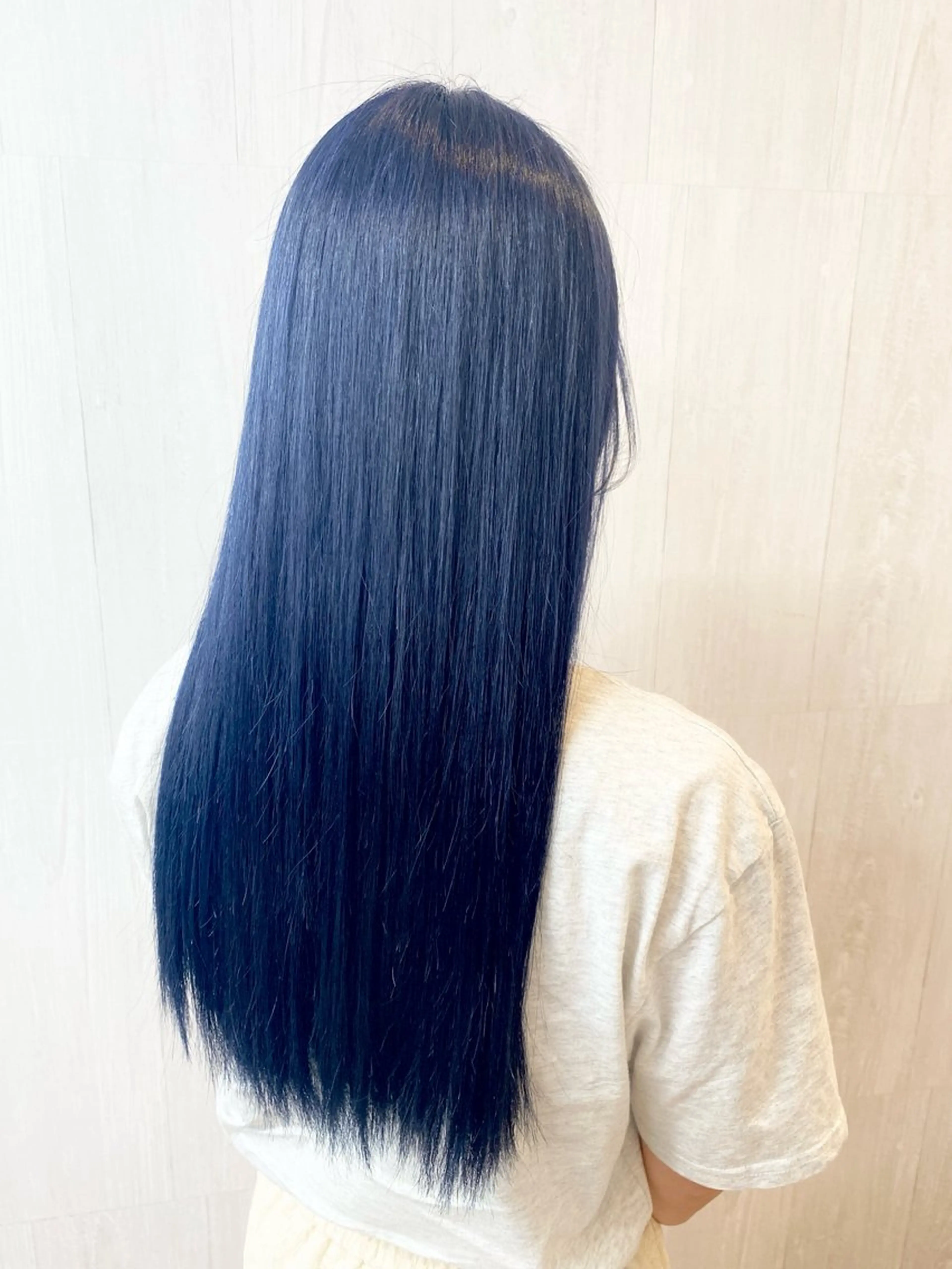 ロング カラー ブルーカラー GLOSS♡ ヤマガミコウジのヘアスタイル