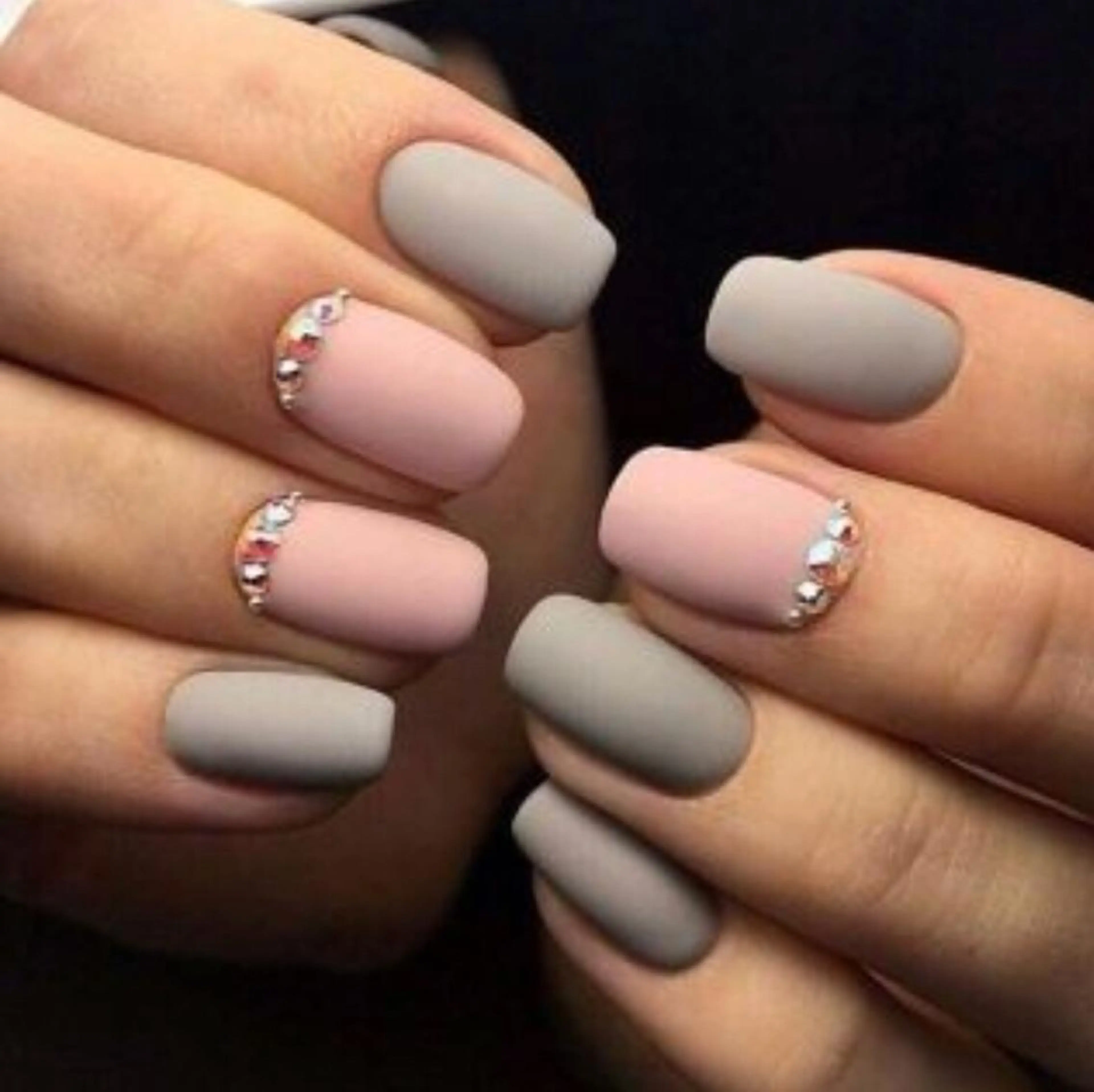 ネイル ハンドネイル ゲン レイカのネイルデザイン