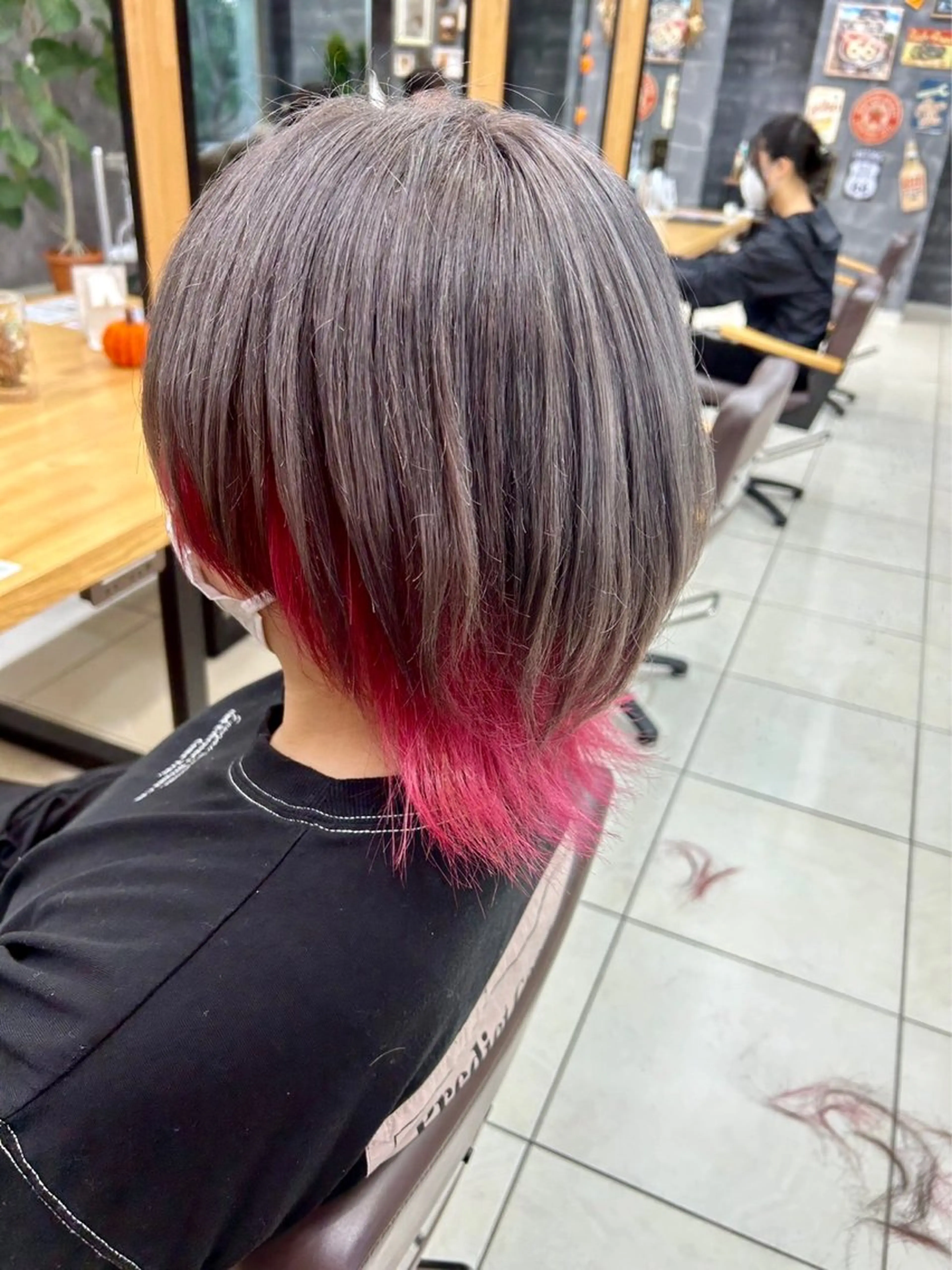 ショート カラー 🦔Laulu 菅原綾乃のヘアスタイル