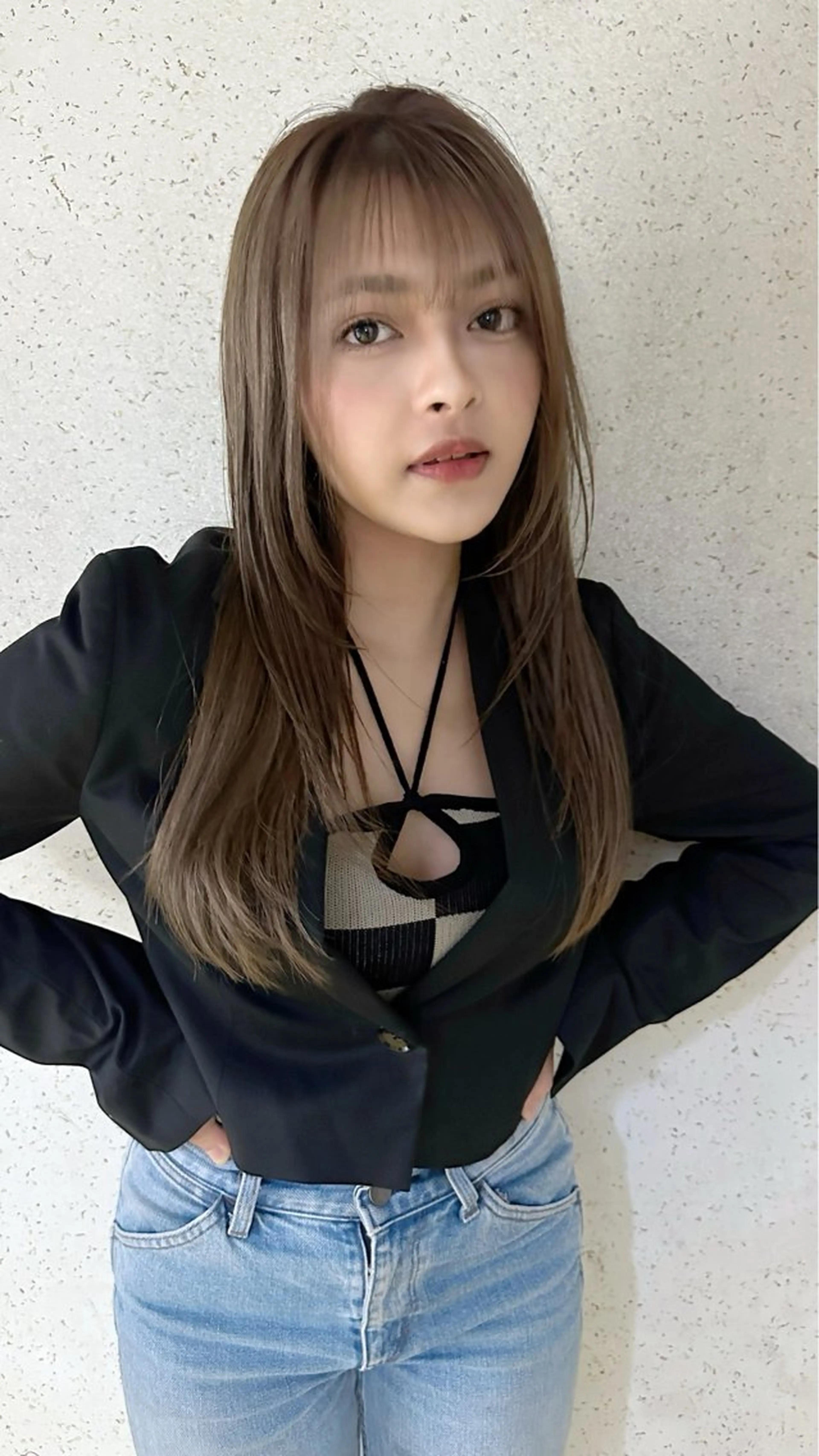 ロング カラー カット ヘアカラー トリートメント ベージュ/インナー カラー🤍Rieのヘアスタイル