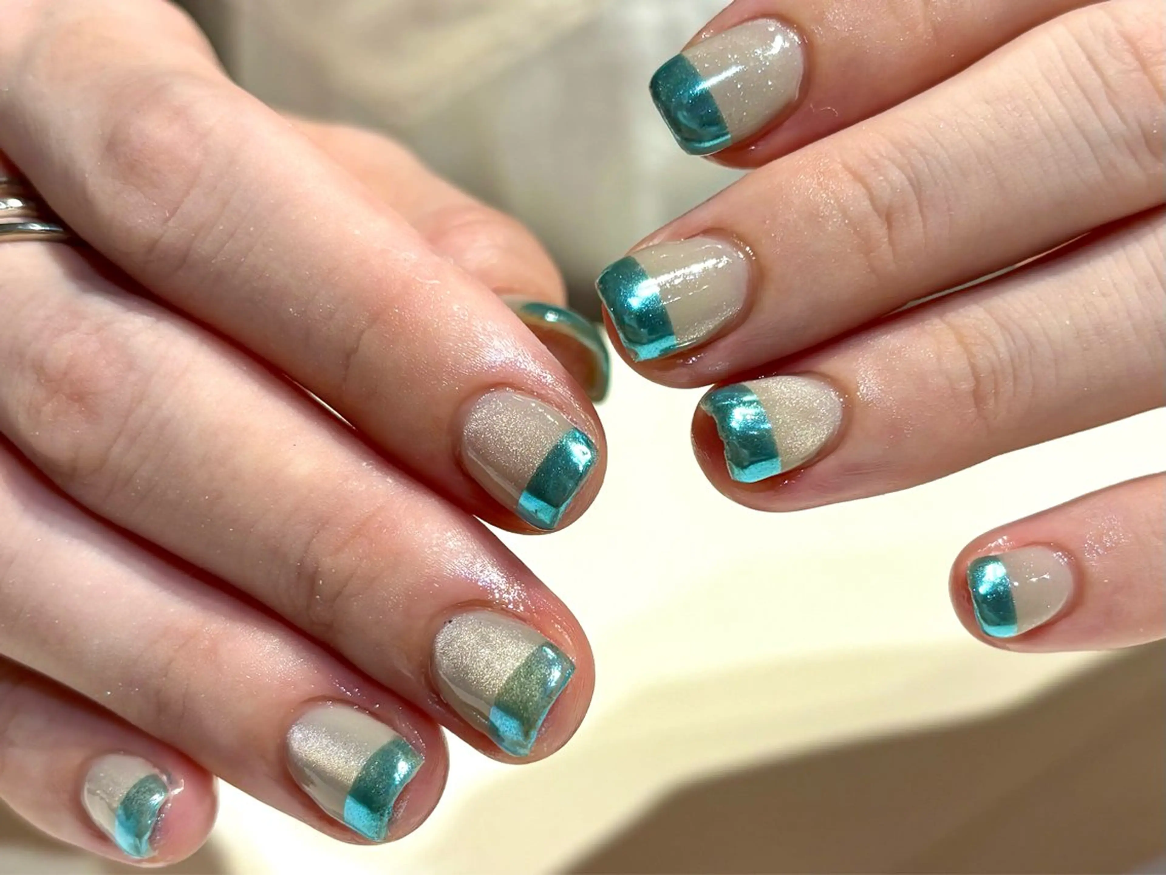 ネイル フットネイル フレンチネイル ジェルネイル グラデーション マグネットネイル ハンドネイル ヘアー.ネイル二刀流 misa🫧のヘアスタイル