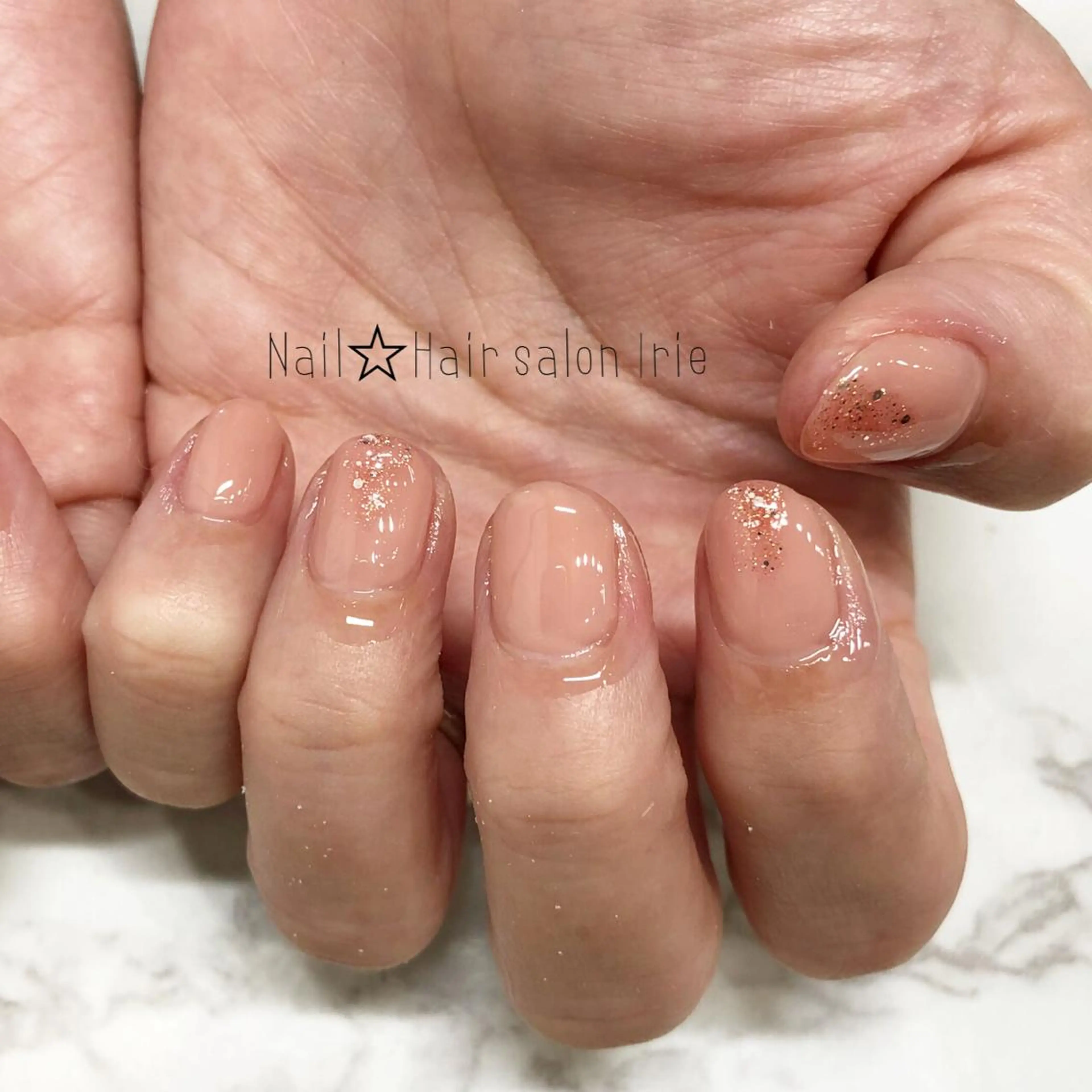 ネイル Hair salon Irie所属・與儀 知佳のネイルデザイン