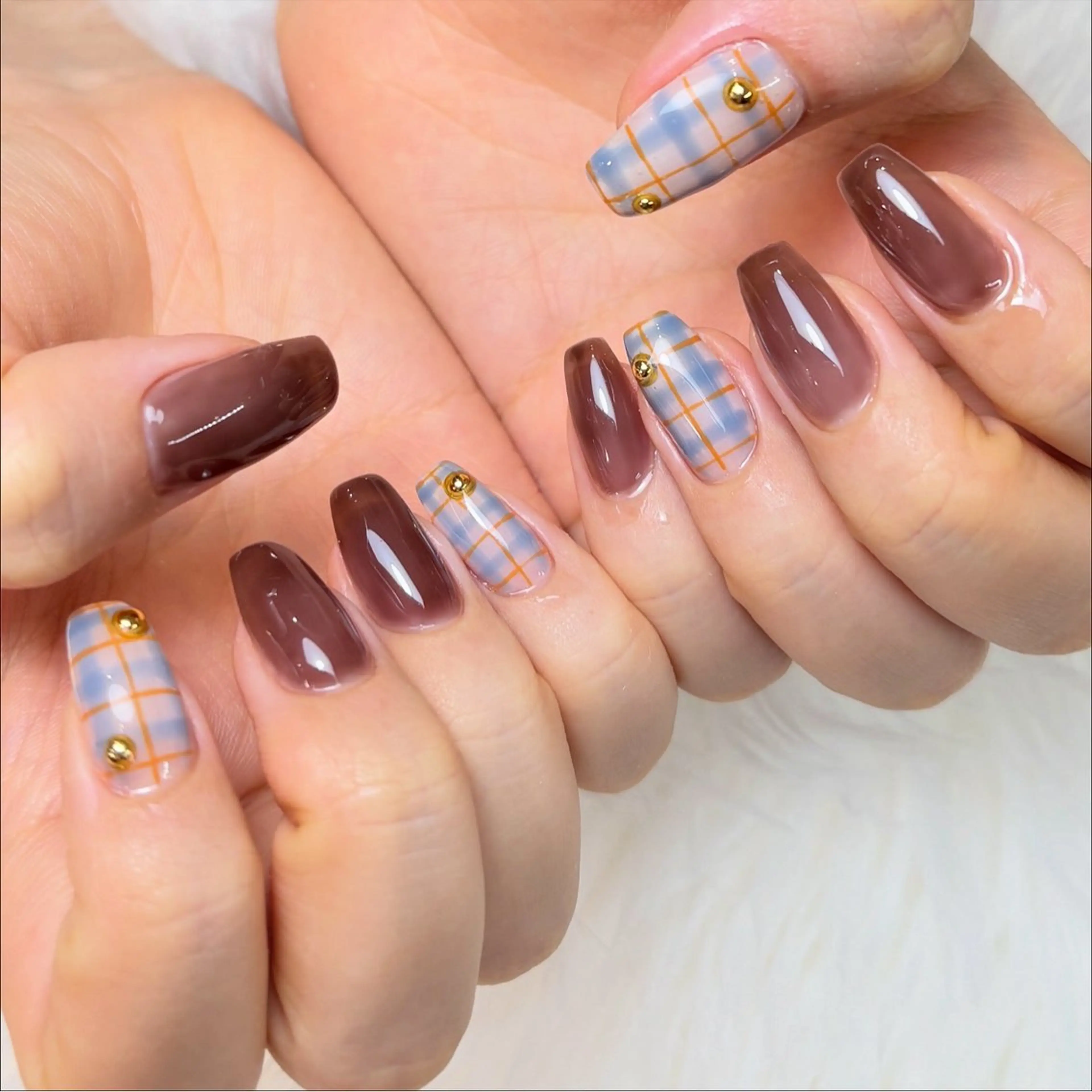 ネイル ブルー ブラウン ハンドネイル Nail ameria megu所属・ameria meguのネイルデザイン