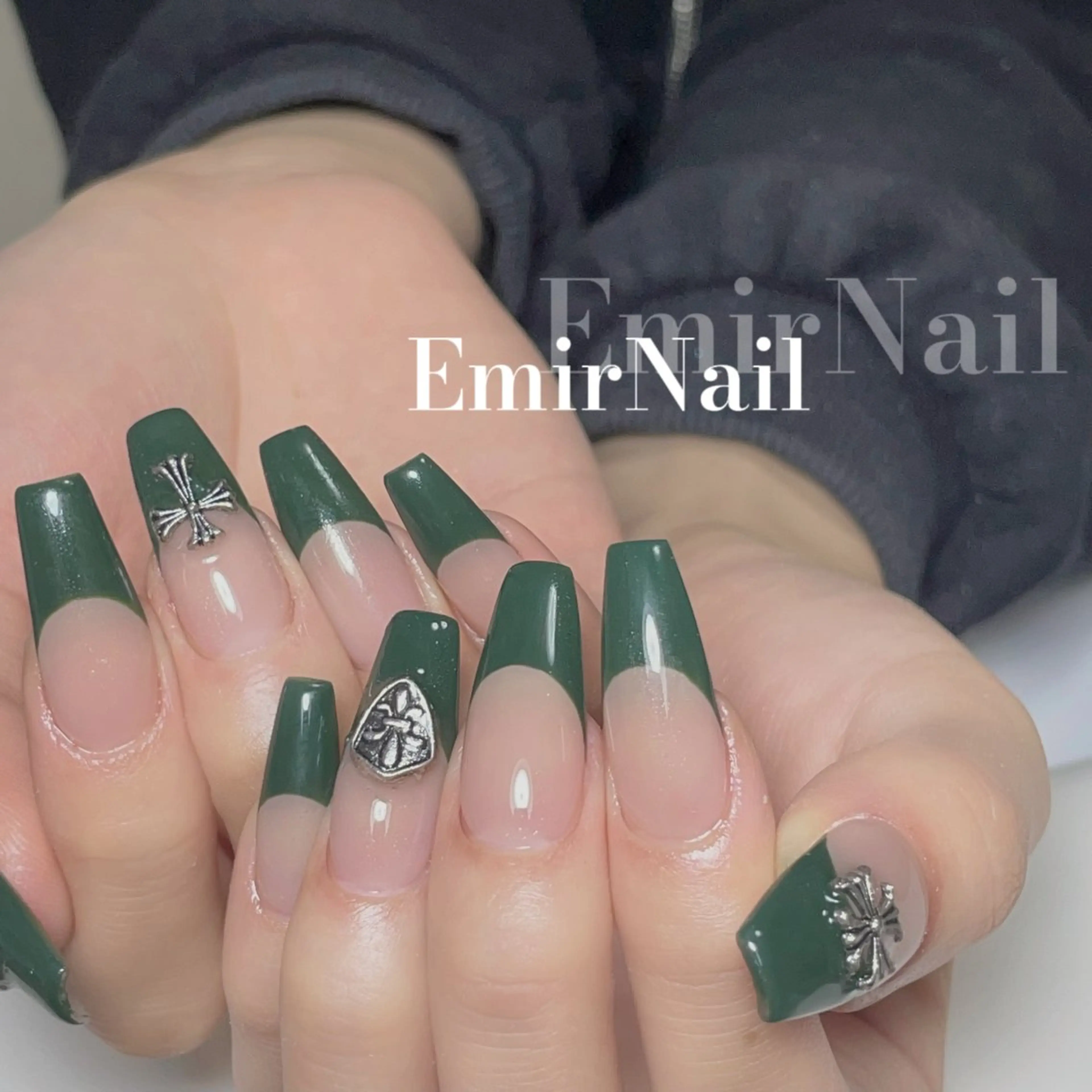 ネイル Emir Nailのネイルデザイン