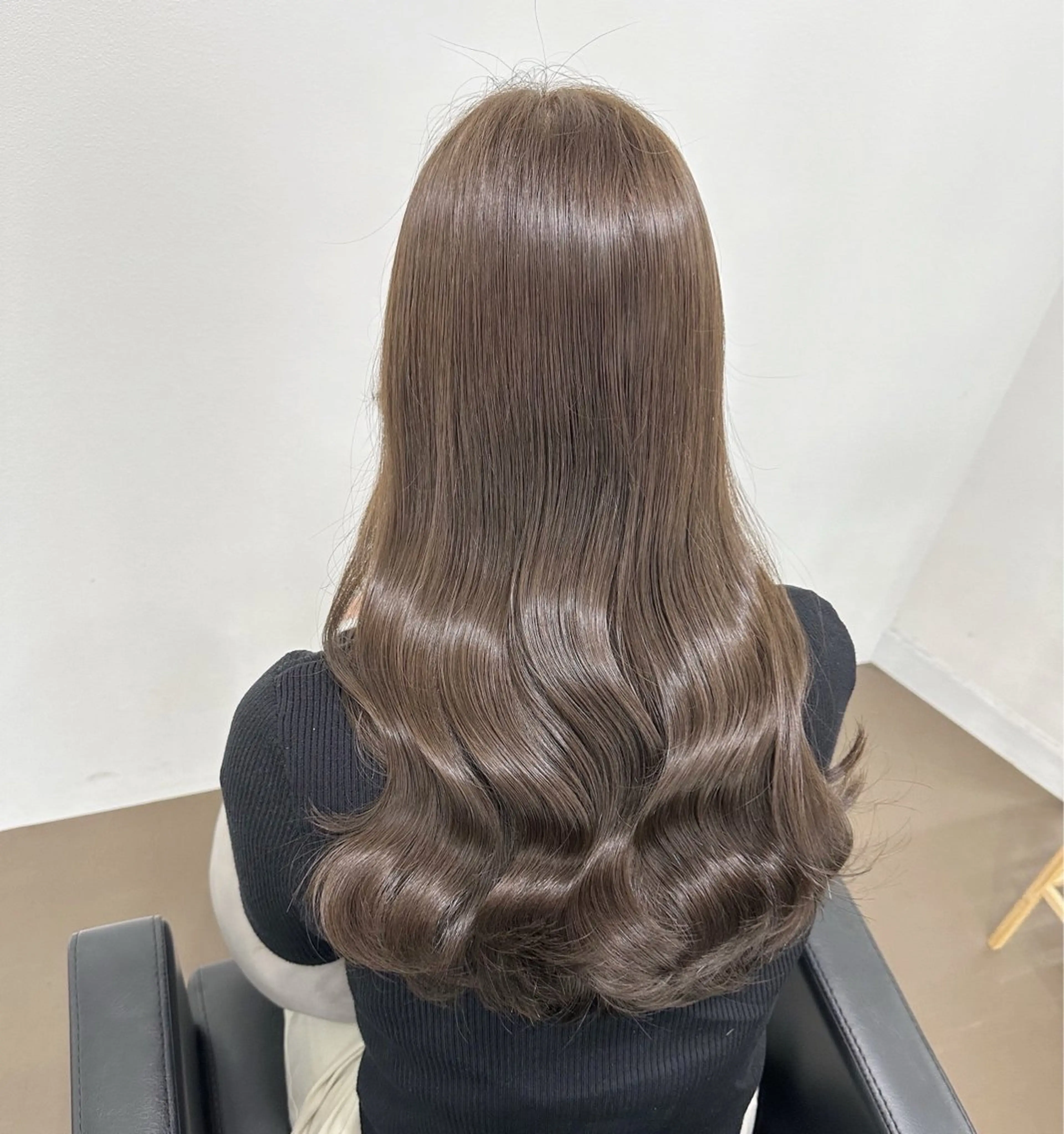 ロング ボブ くびれヘア 髪質改善 韓国風ヘア レイヤーカット 【ioe岡本】🐶 向井歩のヘアスタイル