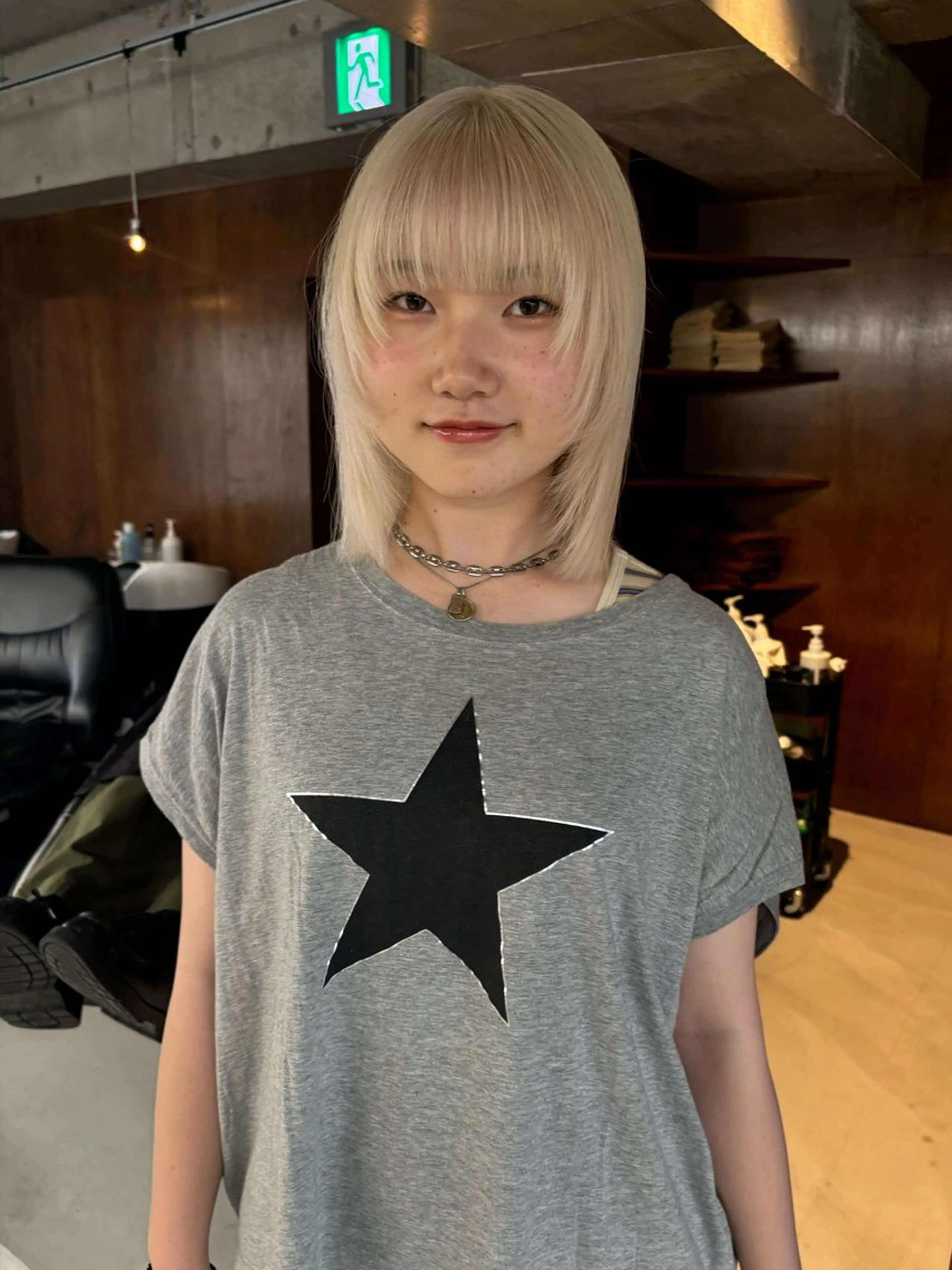 ショート カラー wewe: momoeのヘアスタイル