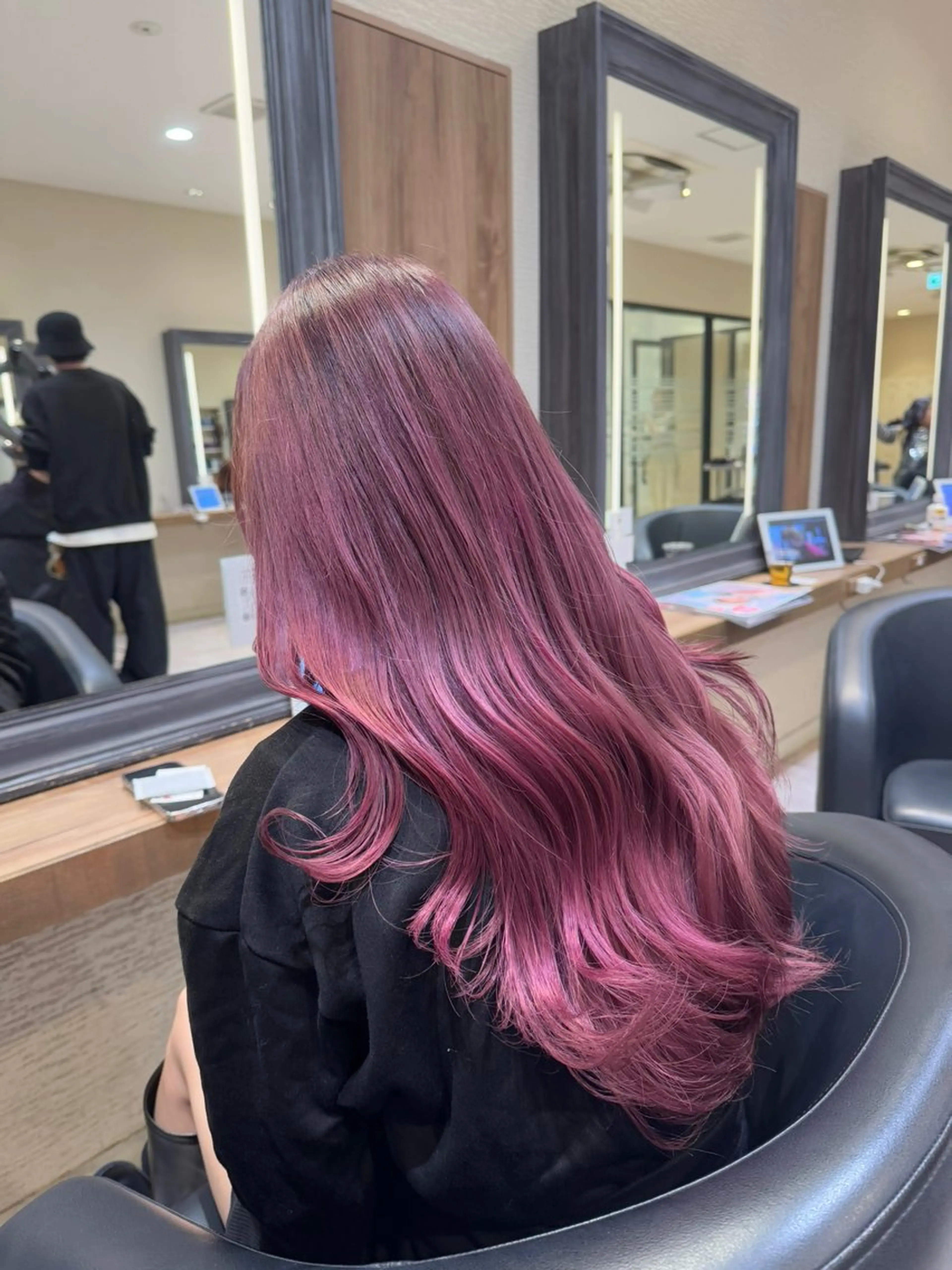 ロング カラー ヘアカラー トリートメント さら艶ストレート 🩶Suzuneのヘアスタイル