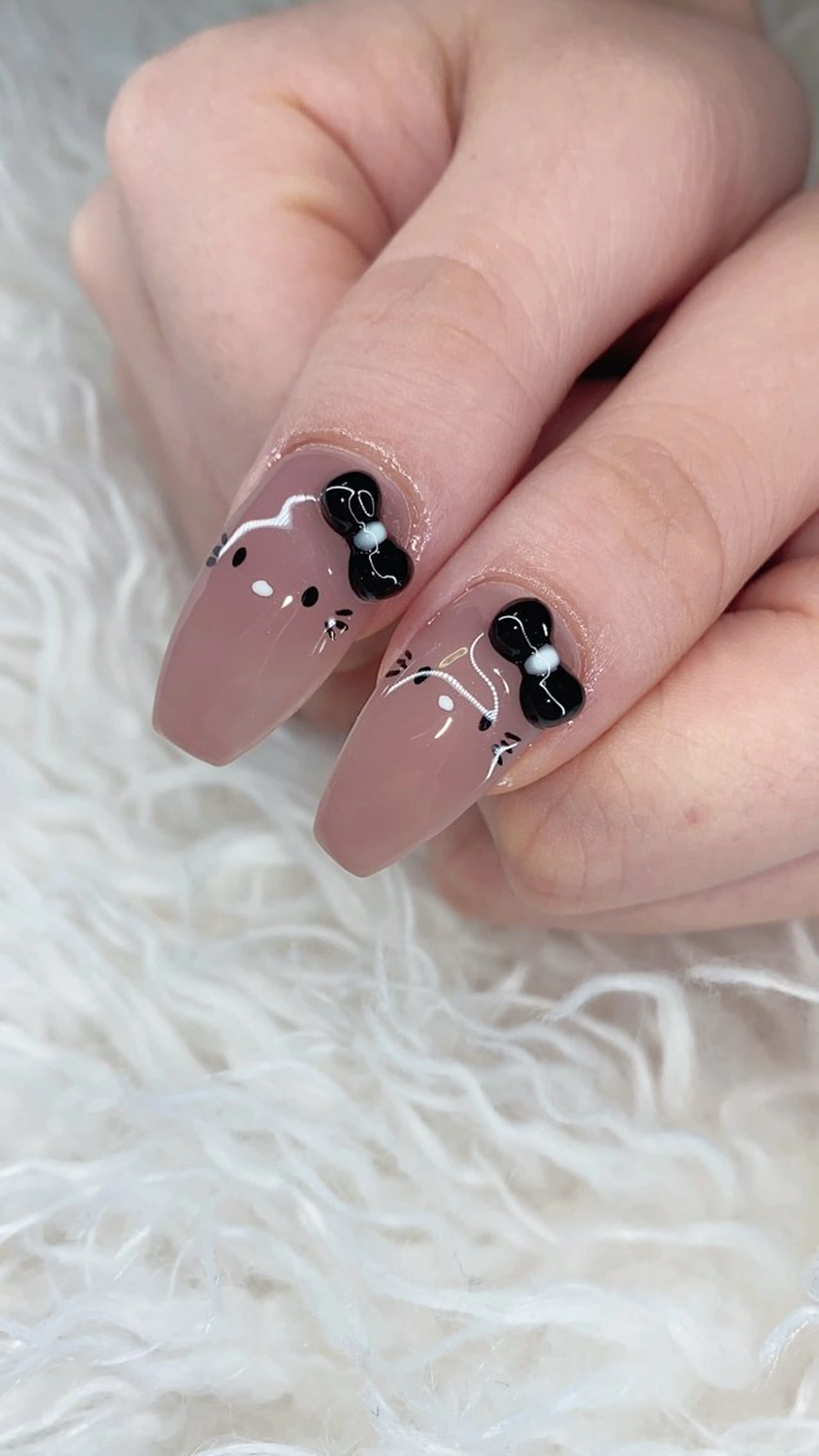 ネイル ハンドネイル n o q r m. n a c h iのネイルデザイン