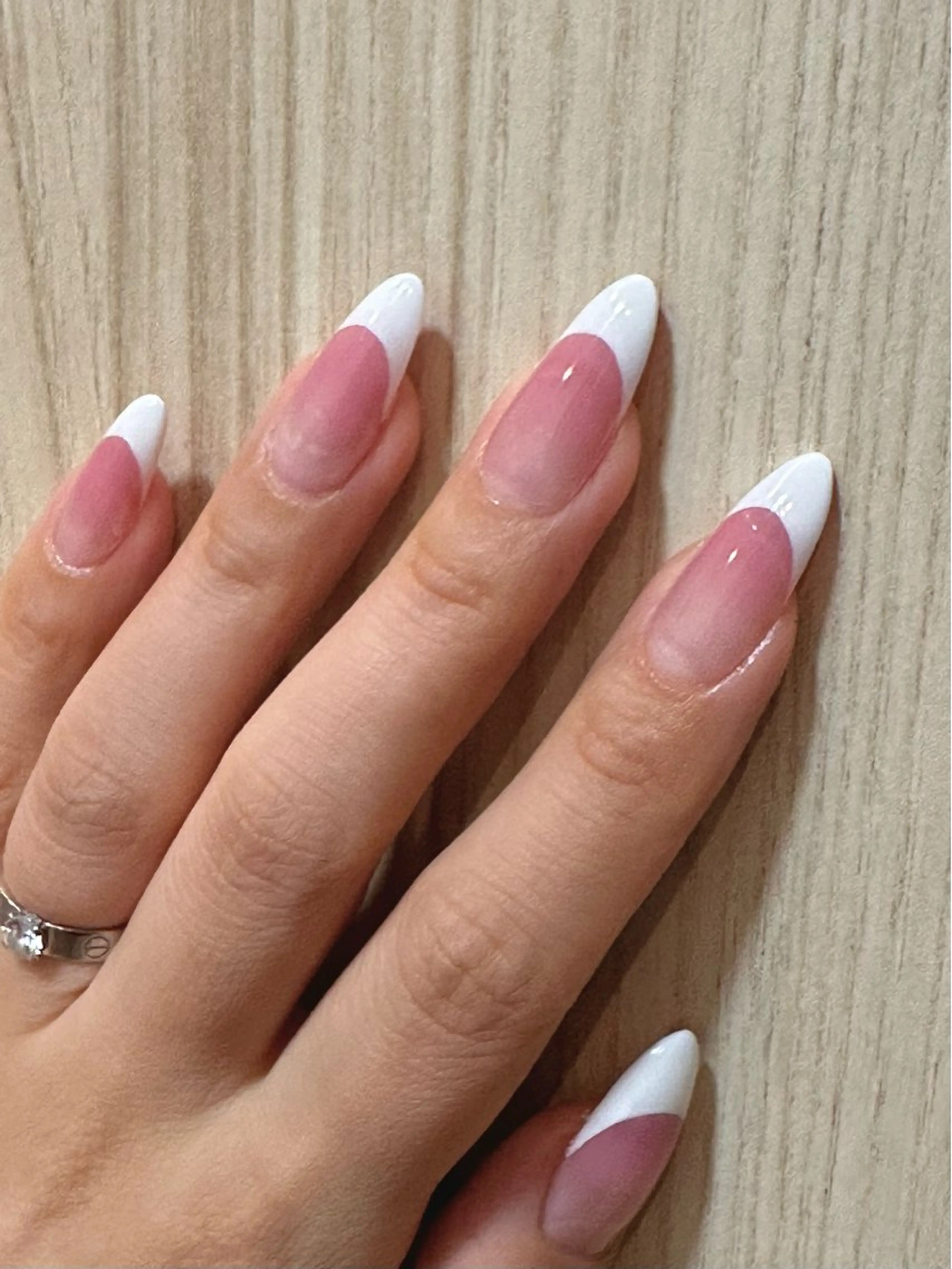 ネイル フレンチネイル グラデーション nails by tete🧸のネイルデザイン