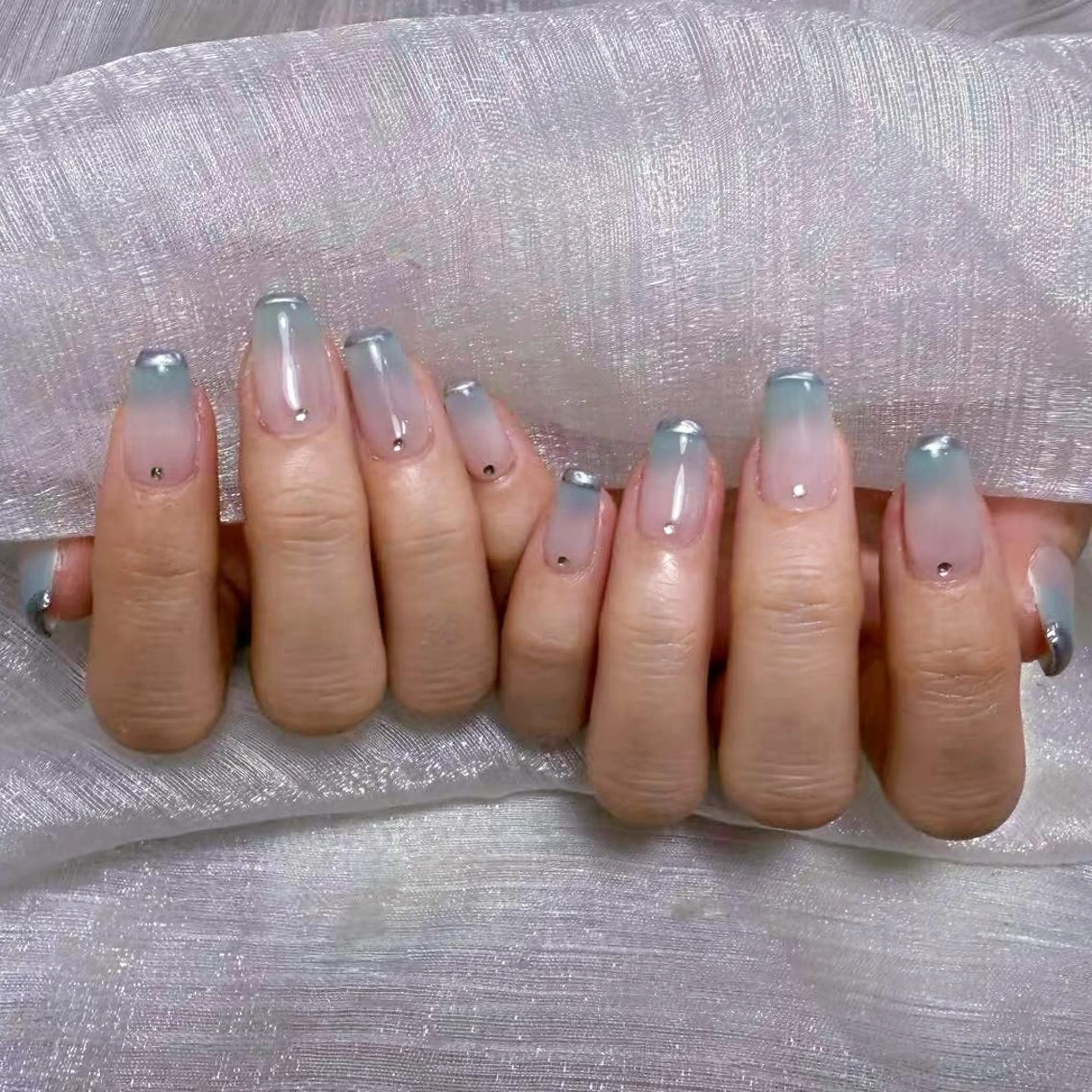 ネイル アートネイル オーロラネイル ガーリー キラキラネイル 韓国ネイル ハンドネイル DIAMOND 💅のネイルデザイン