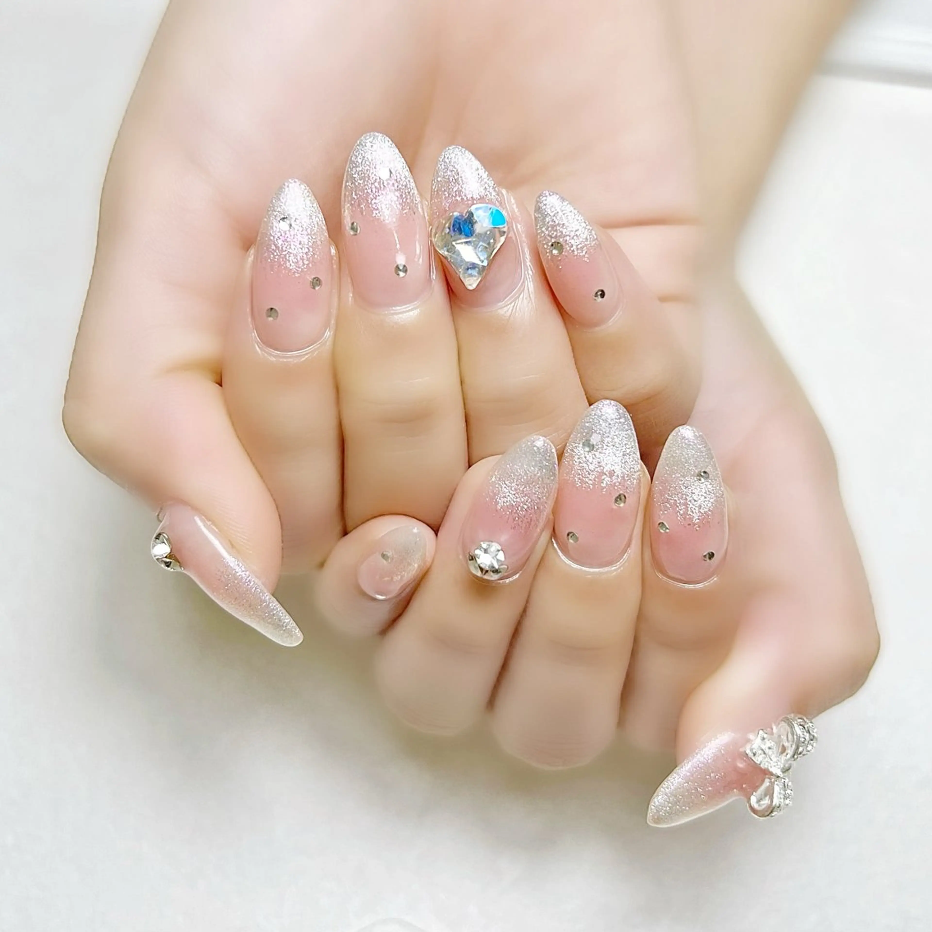 ネイル チークネイル マグネットネイル ピンク ワンホンネイル rouse nail RISATOのネイルデザイン