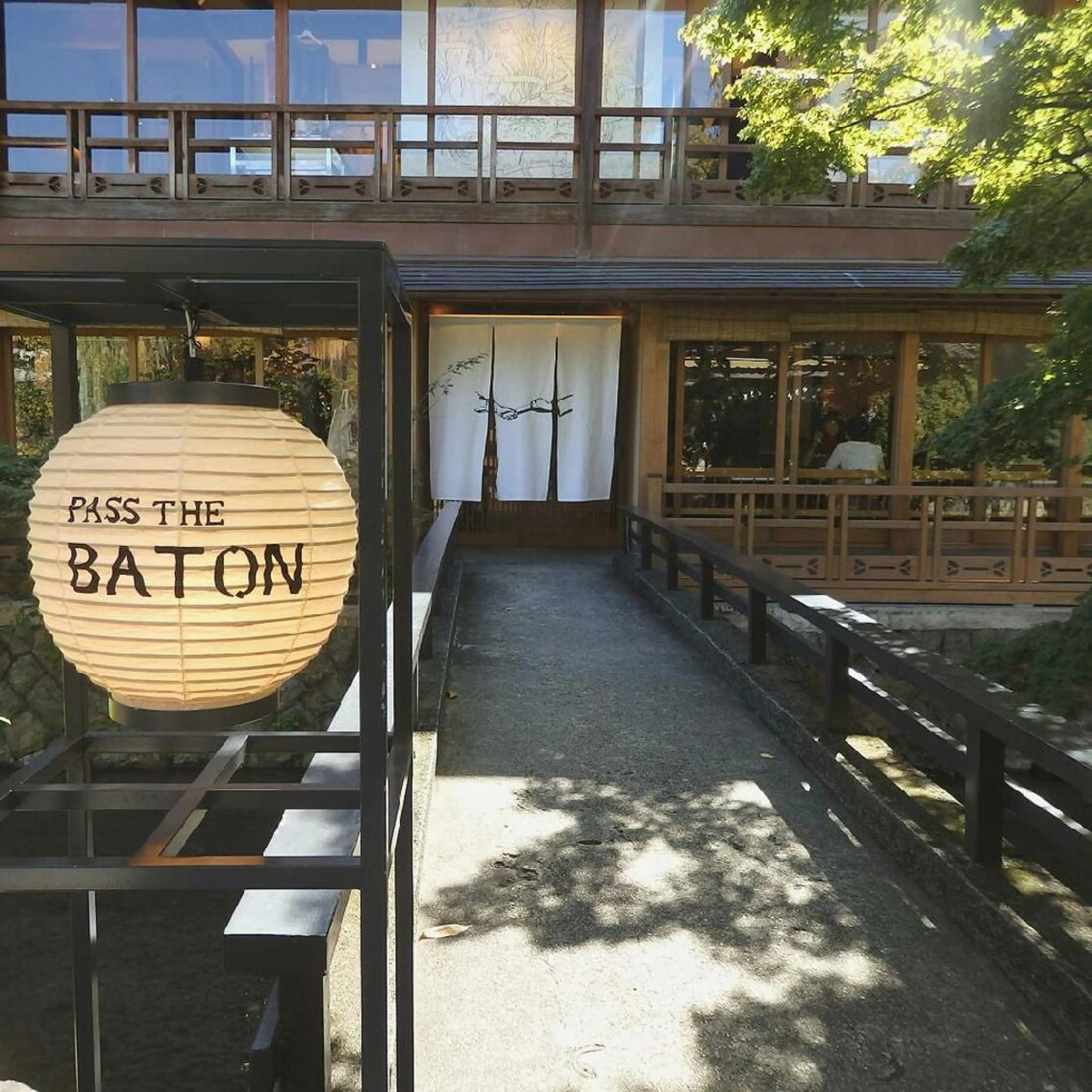 iplus まつげ、眉毛、耳つぼのマツエク・マツパデザイン