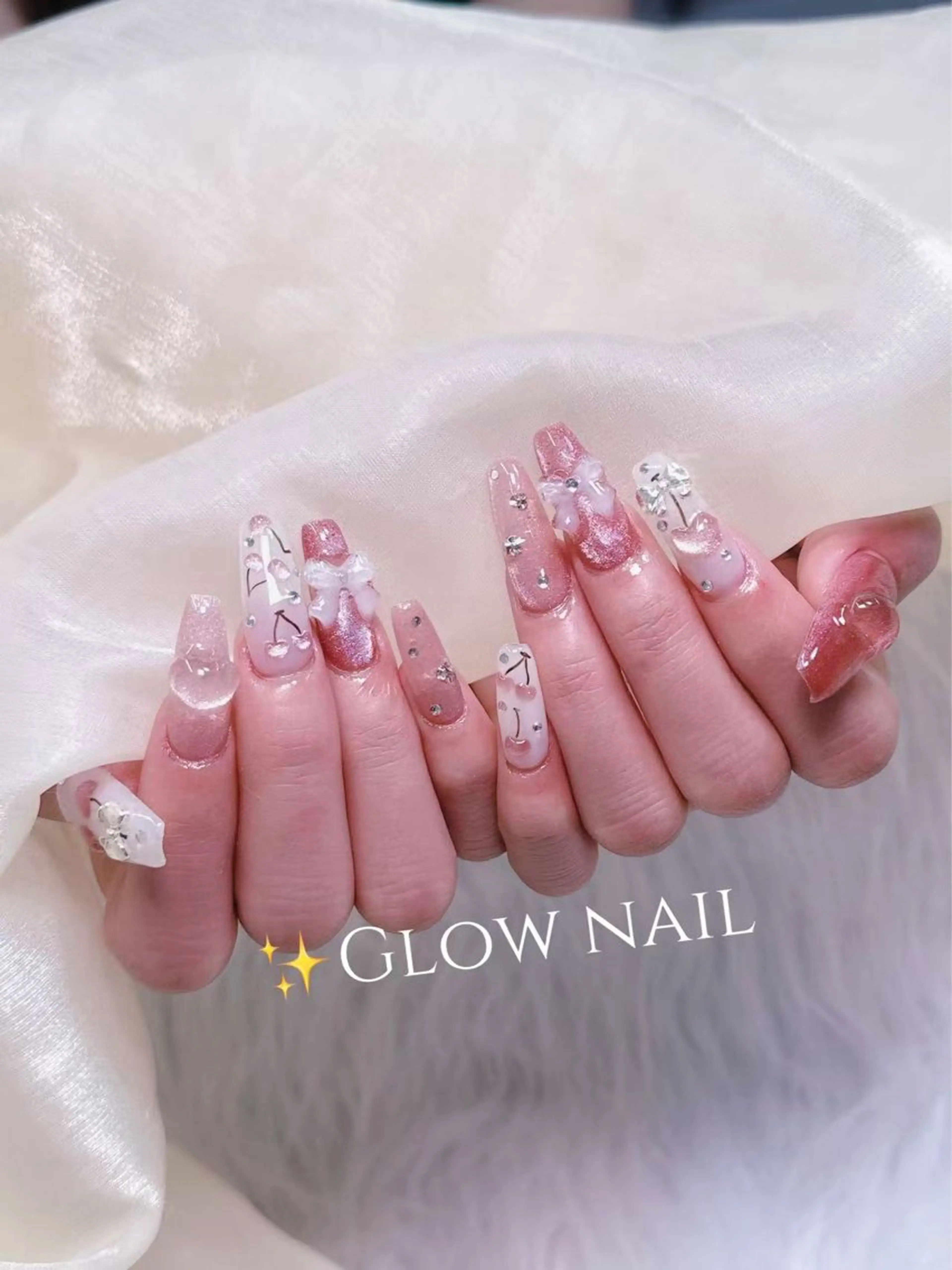 ネイル Glow Nail スカルプ専門店のネイルデザイン