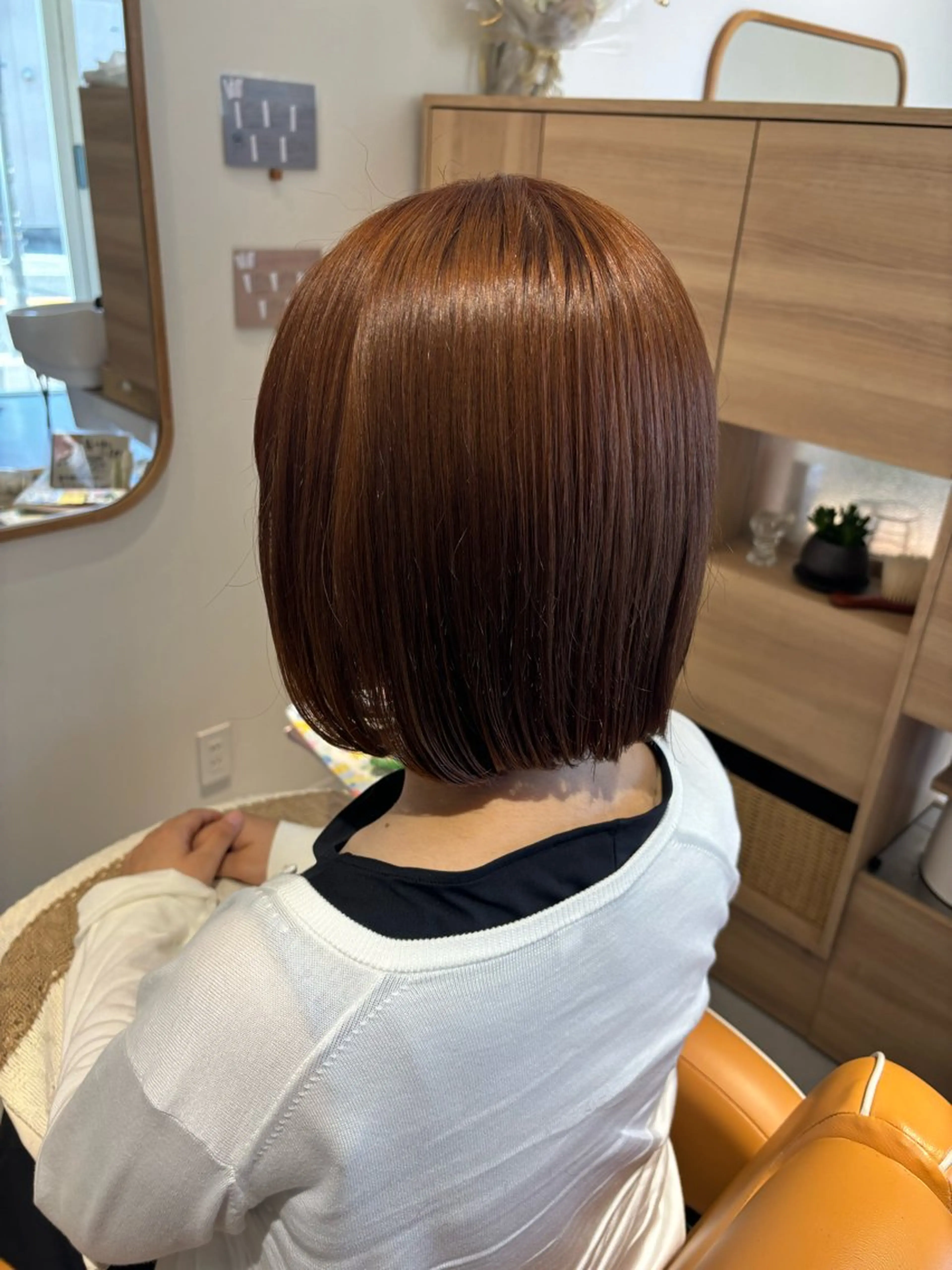 ミディアム オレンジブラウン カット ヘアカラー トリートメント mile所属・mile 〔東二見〕のヘアスタイル