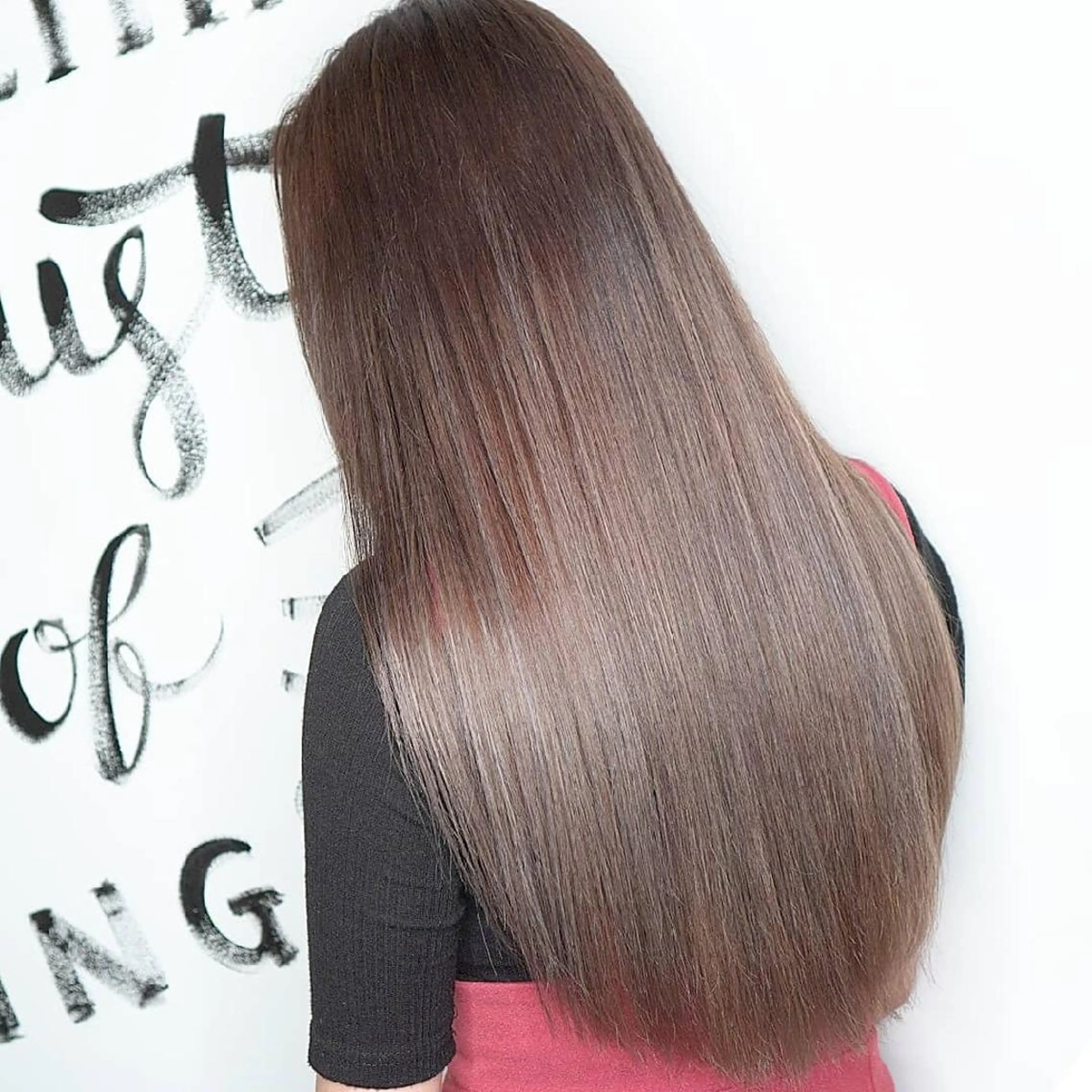 髪質改善ストレート+ウルトゥルトリートメント【所要時間3.5時間】の写真