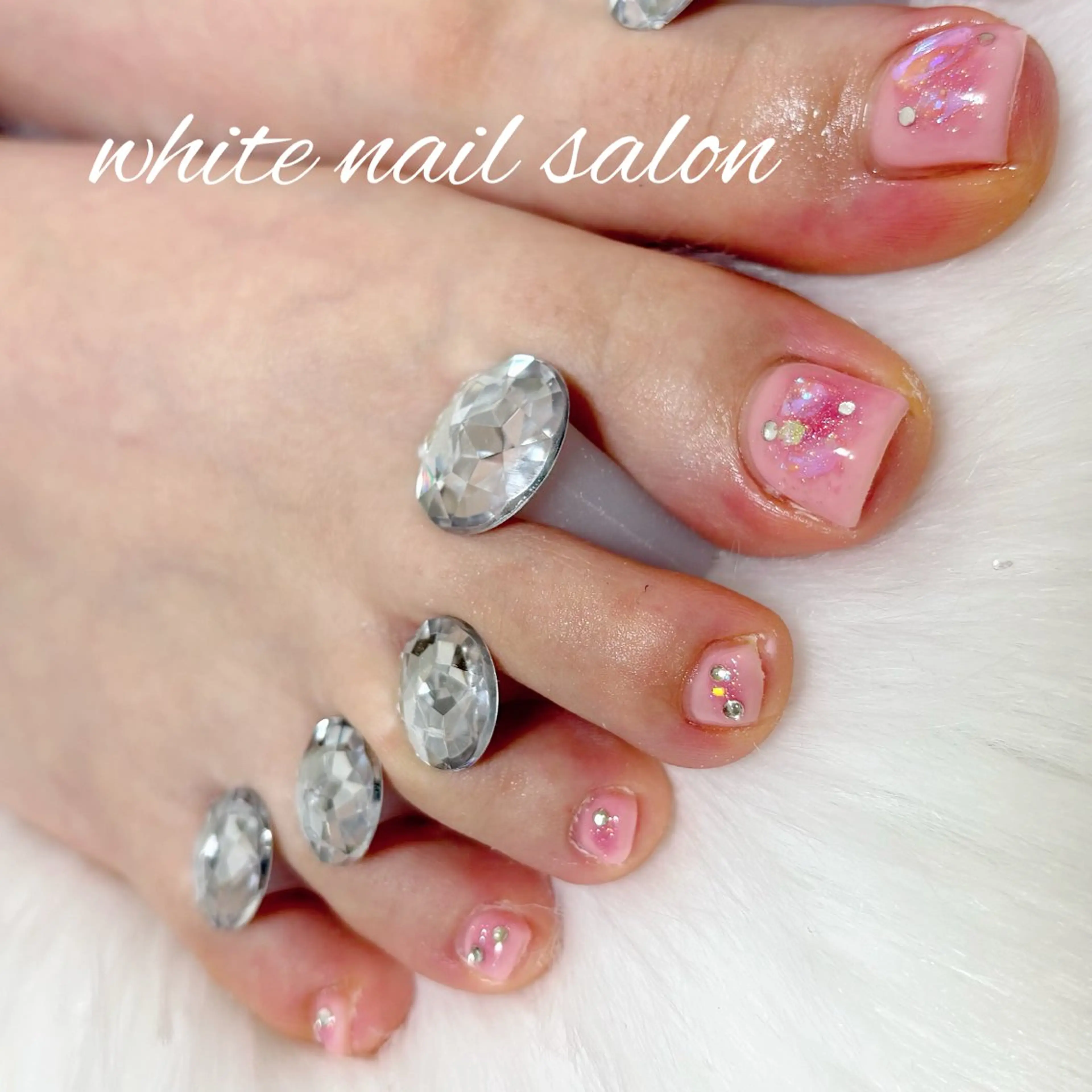 ネイル フットネイル フットネイル white nail salonのネイルデザイン