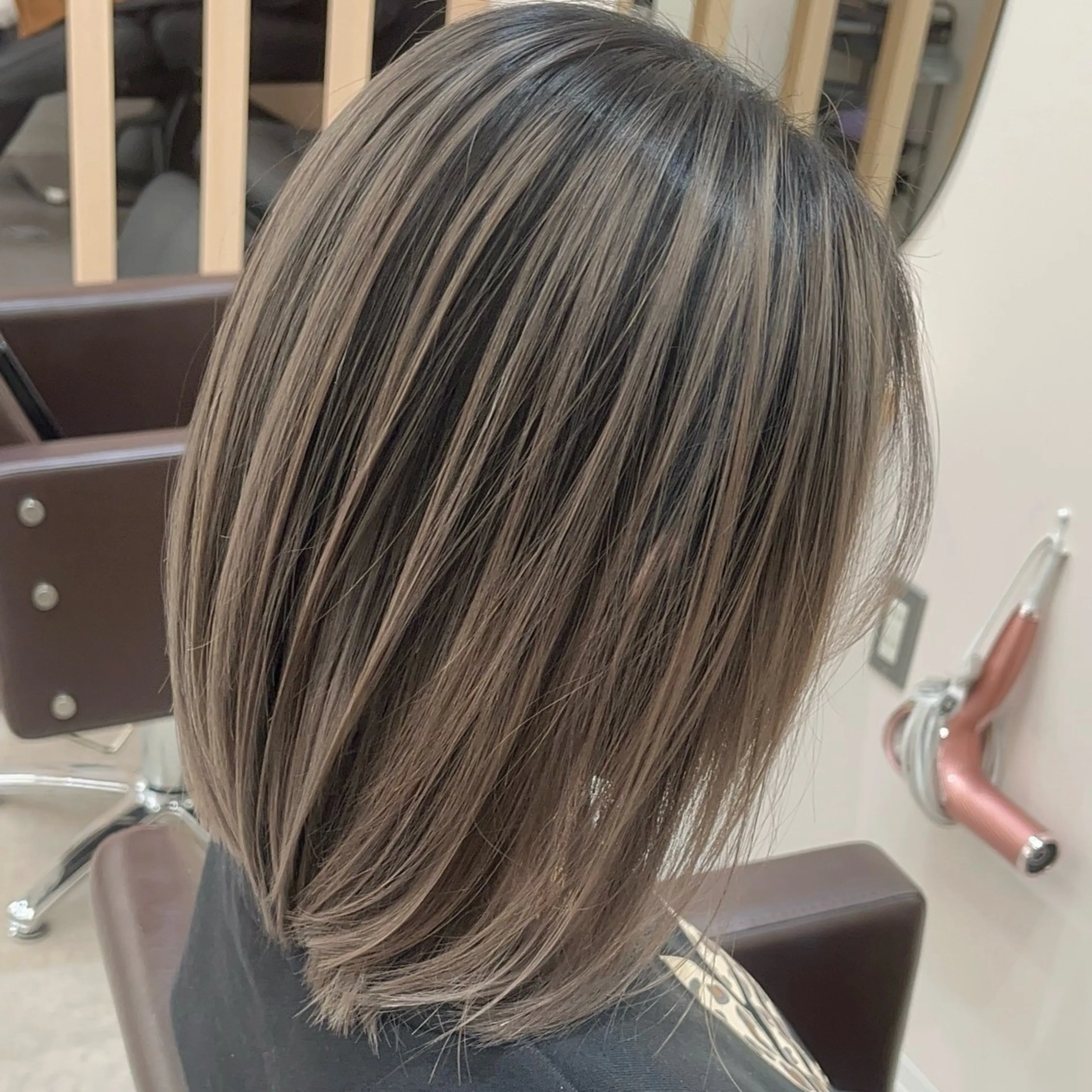 ミディアム カラー ヘアカラー トリートメント juhl/髪質改善/ 縮毛矯正/遠藤航平のヘアスタイル