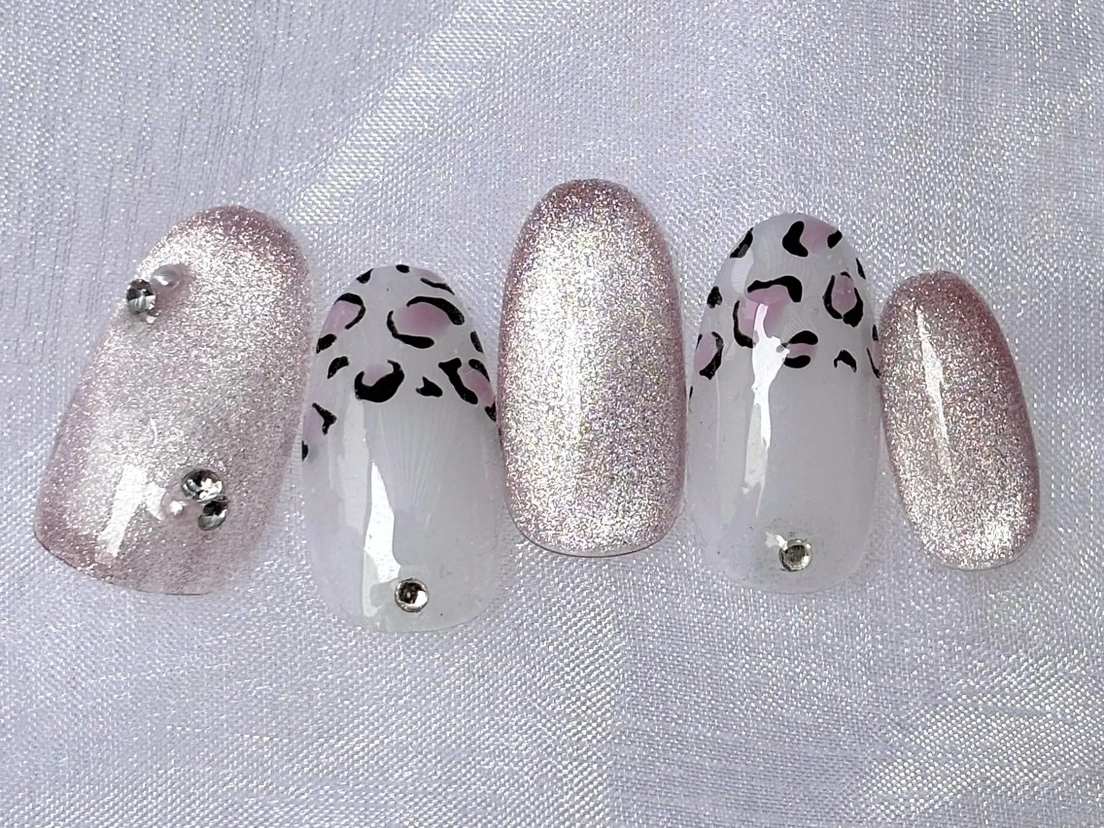 ネイル ハンドネイル トップネイリスト Ribbon立川店のネイルデザイン