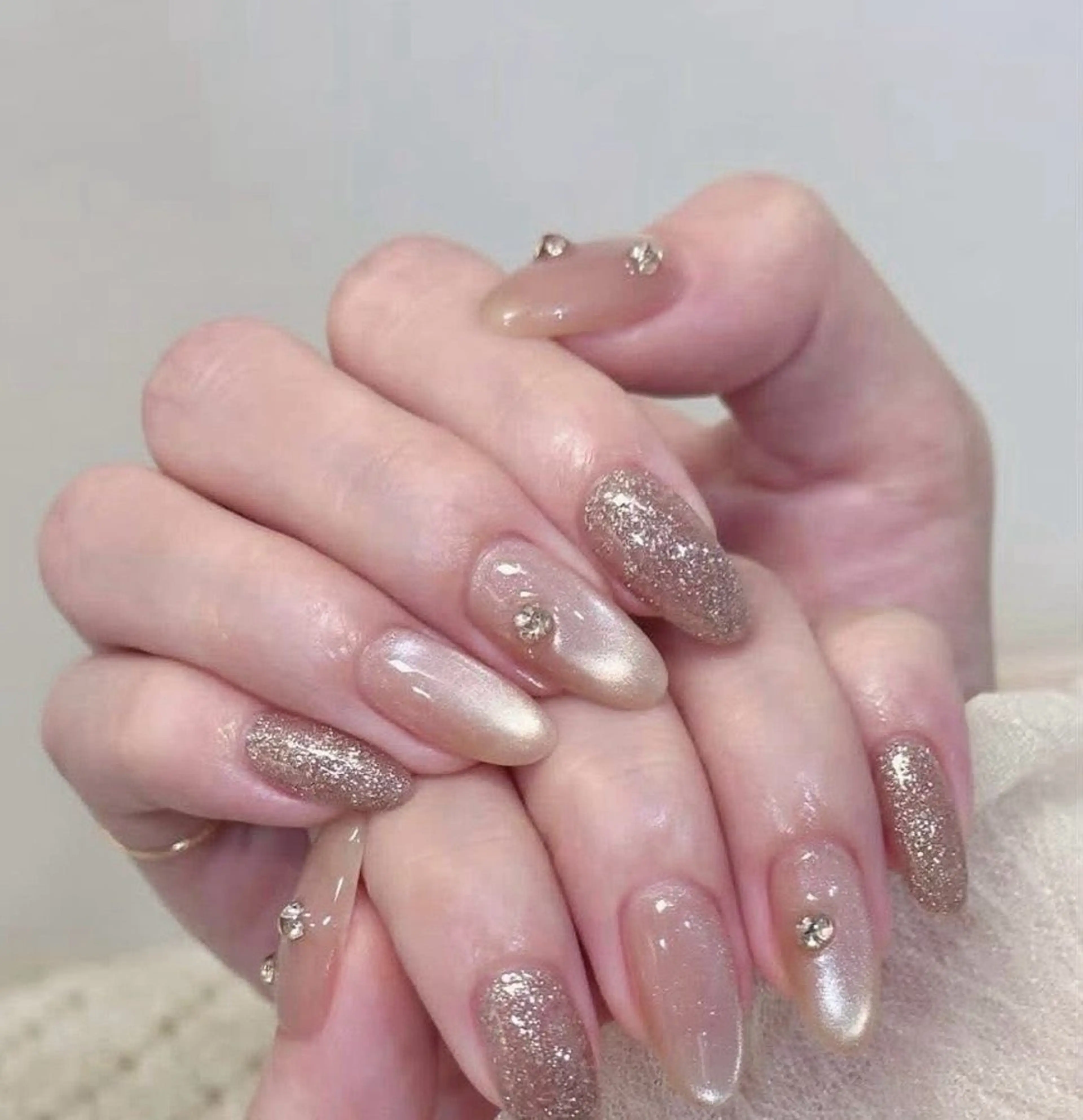 ネイル ハンドネイル T. Leeのネイルデザイン