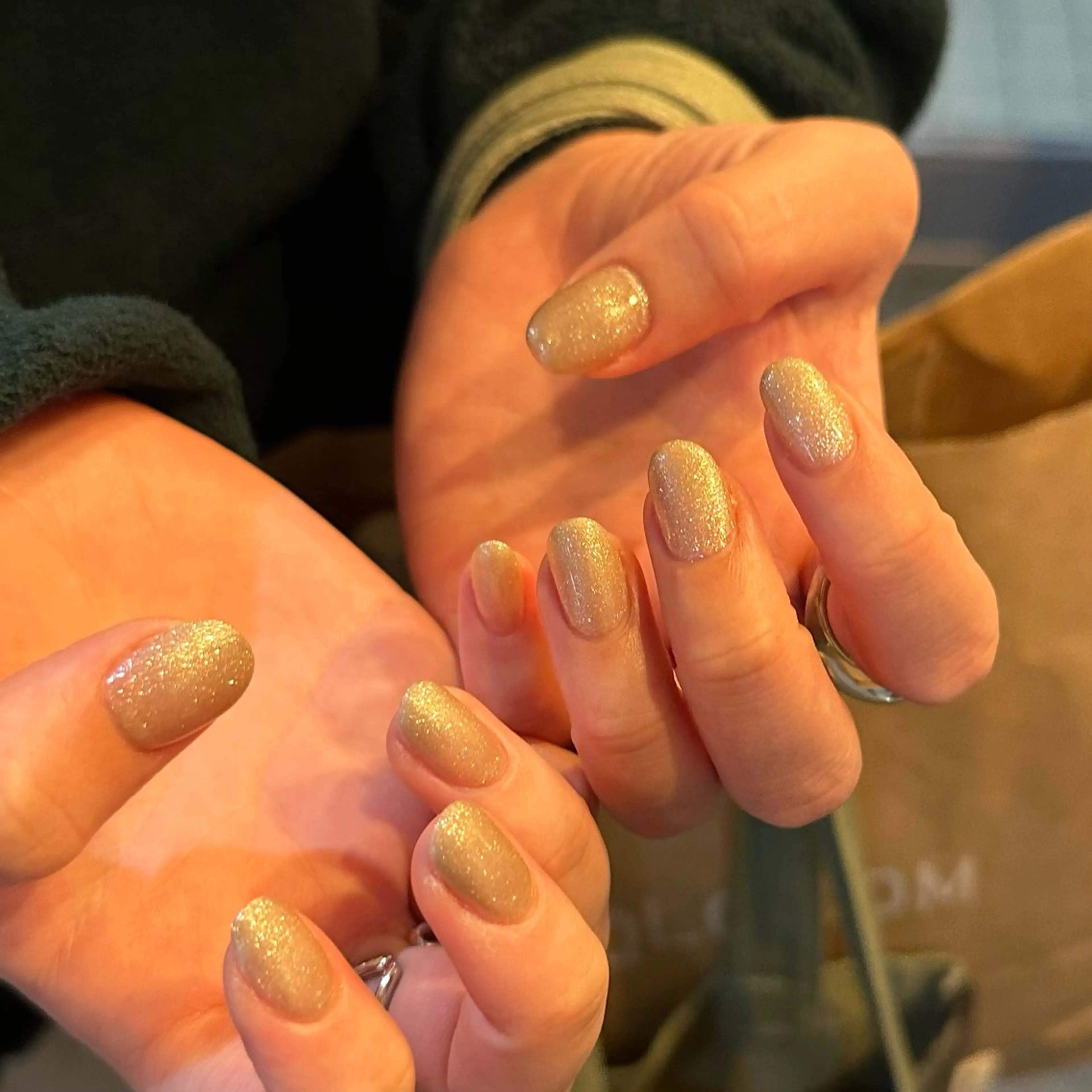 ネイル ラメ(グリッター) ワンカラーネイル scré as Ételのネイルデザイン