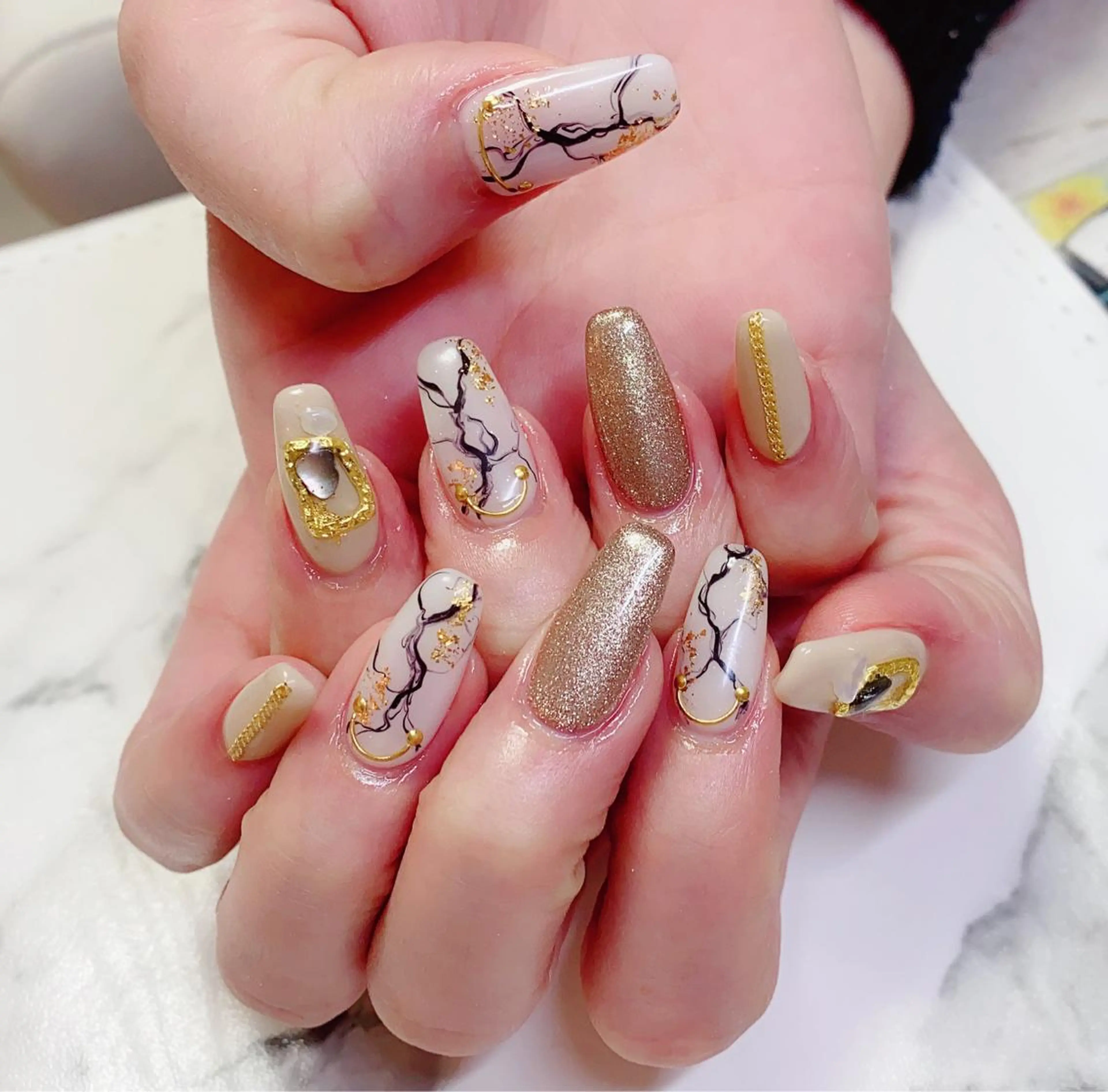カラー ネイル 長さ出し Q Free nailsのネイルデザイン