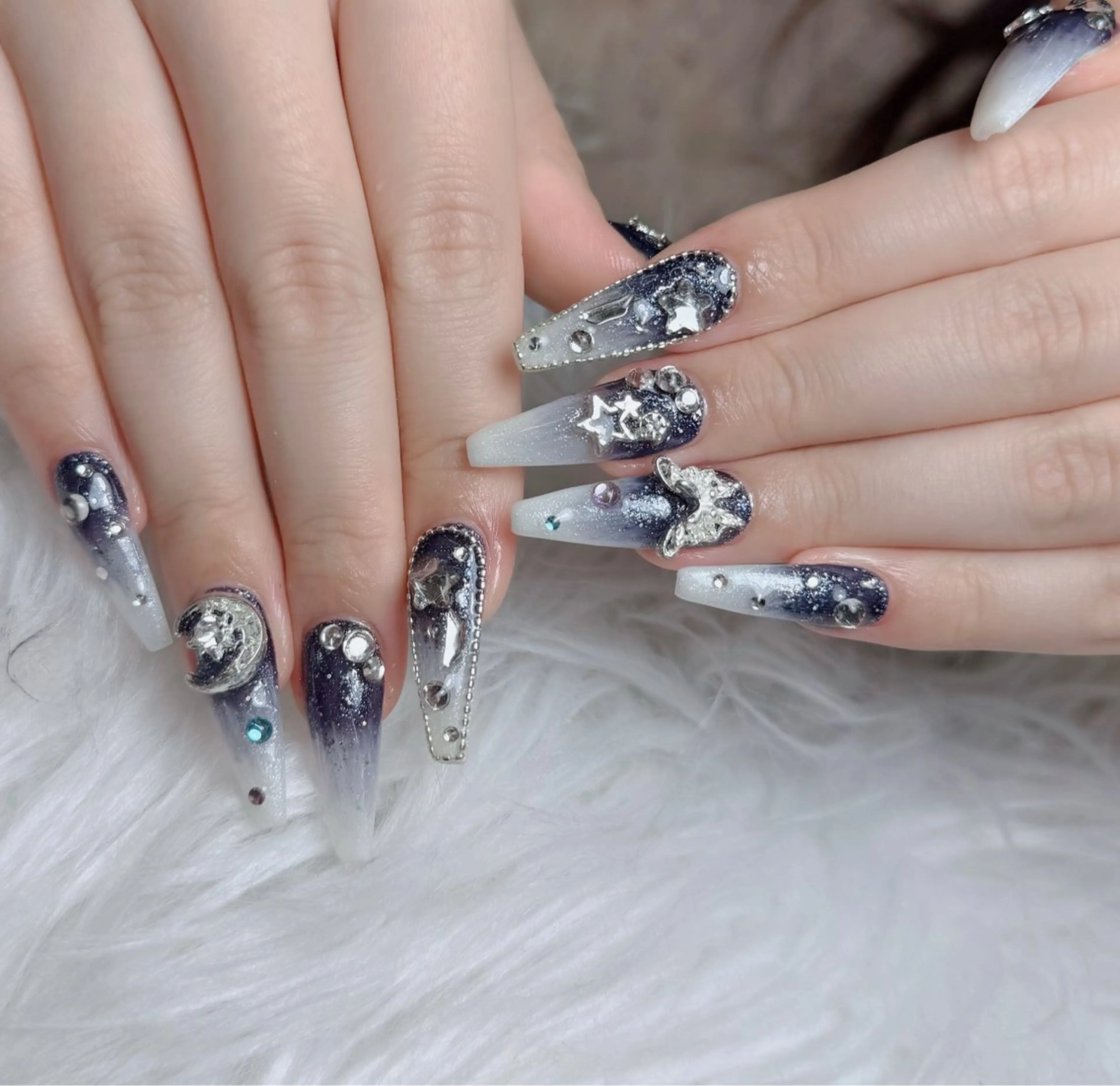 ネイル アートネイル フレンチネイル ジェルネイル 韓国ネイル マグネットネイル ハンドネイル Lenie Nail Okuboのネイルデザイン