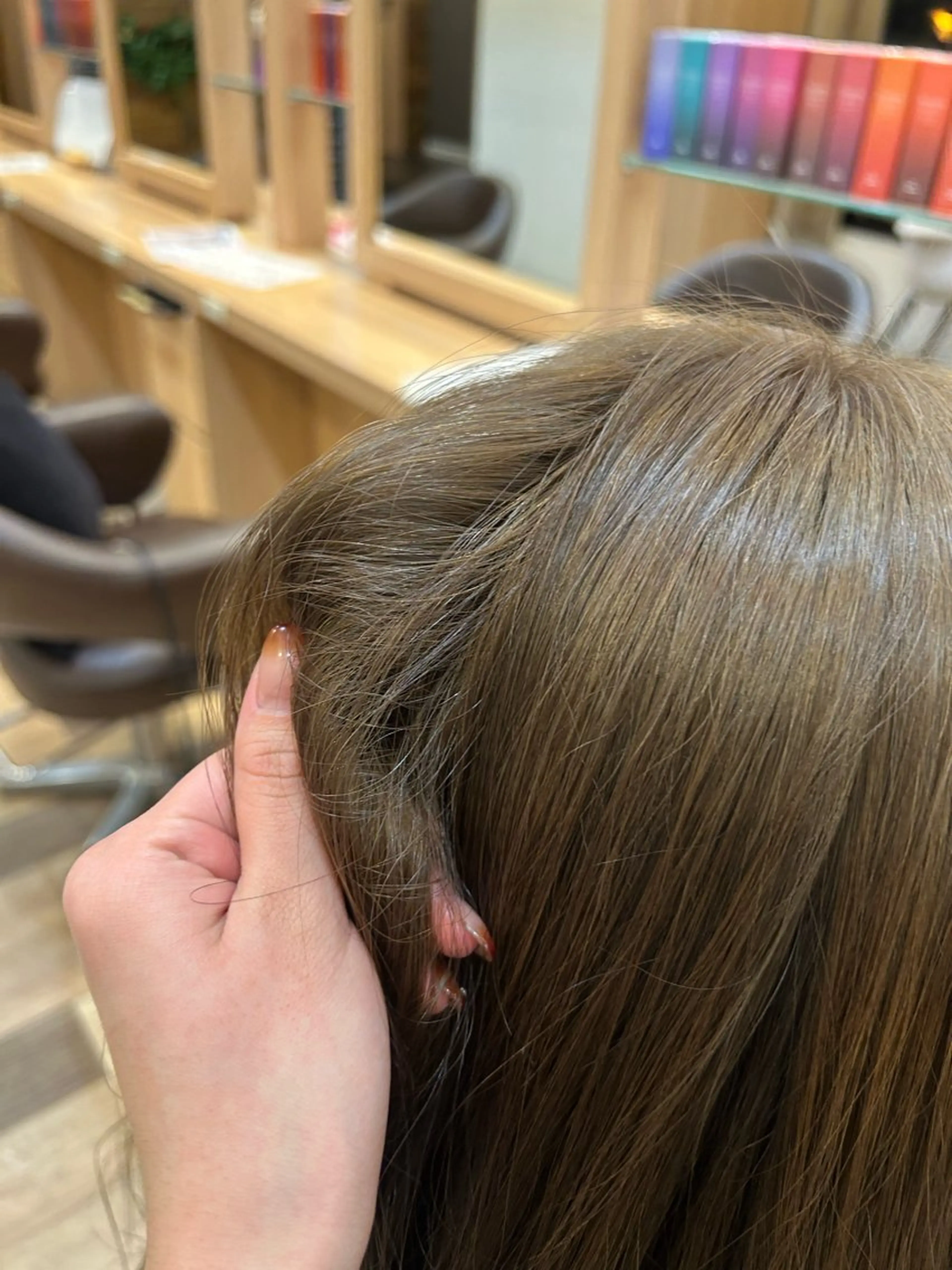 ロング Dali 新さっぽろ店所属・前川 紗のヘアスタイル