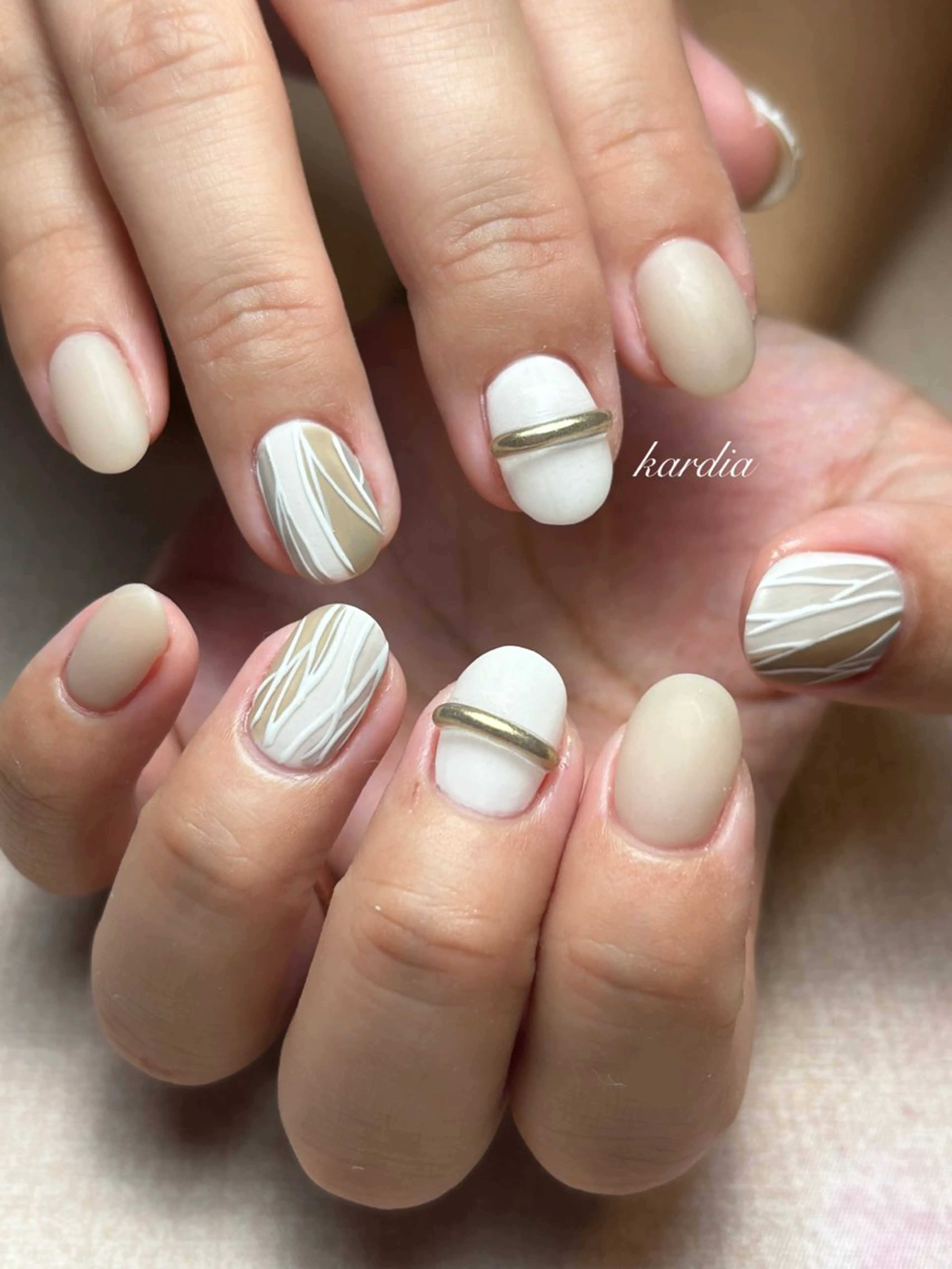 ネイル ハンドネイル καρδιά -ｶﾙﾃﾞｨｱ-のネイルデザイン