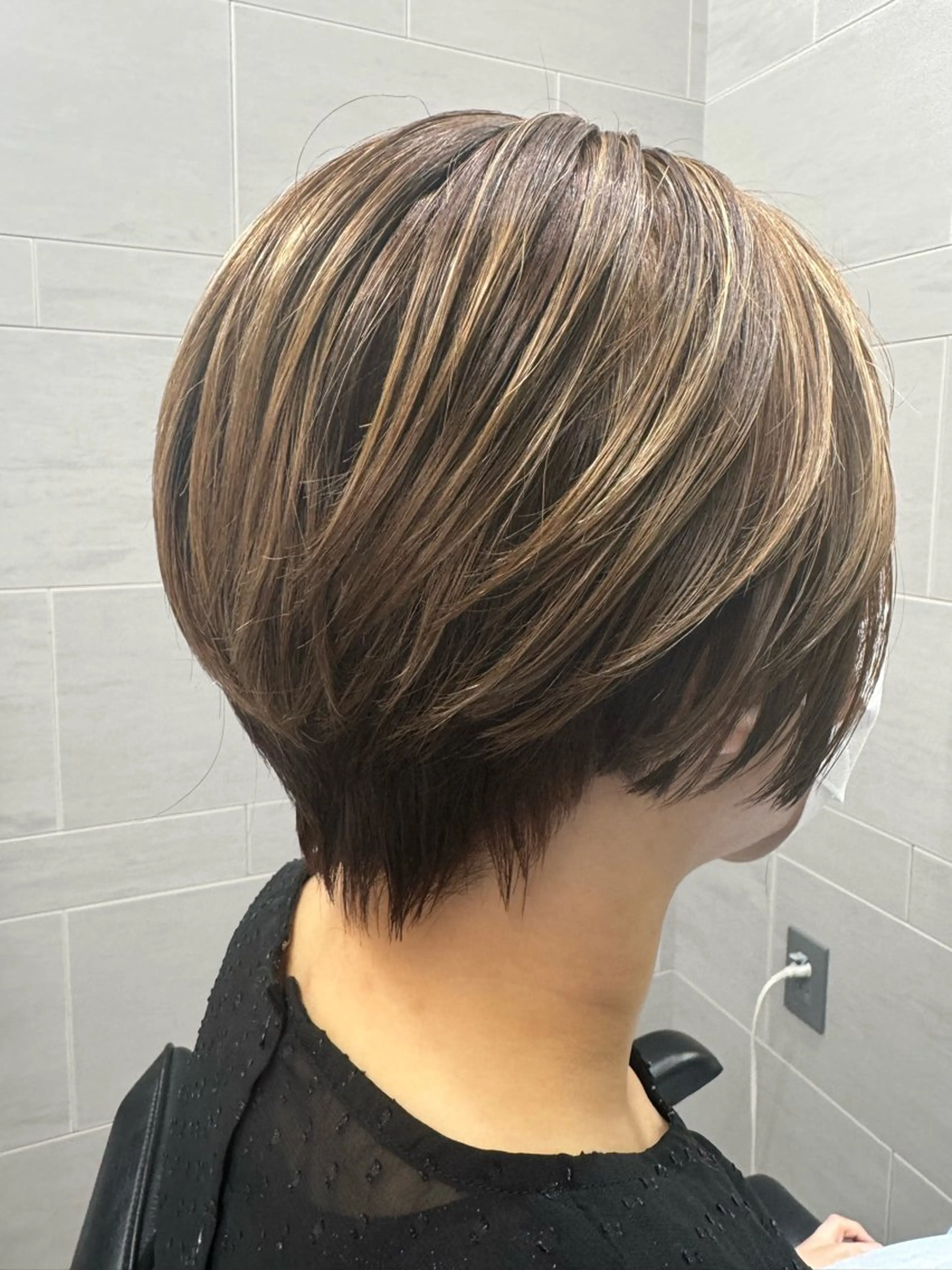 ショート カラー ferna所属・吉野 正啓のヘアスタイル