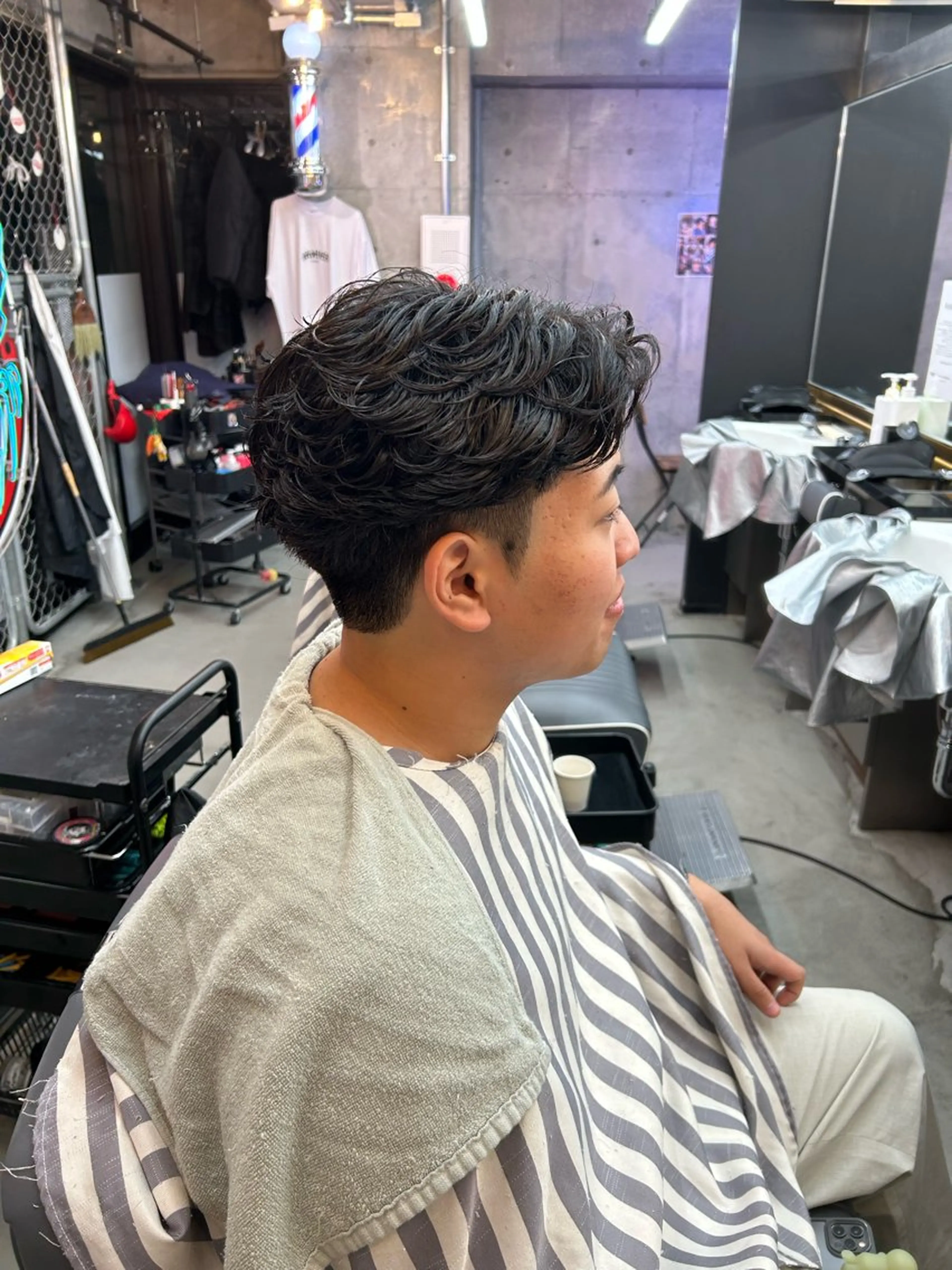 ミディアム パーマ ヘアアレンジ メンズ ミディアムパーマ メンズパーマ 藤田 希羅のヘアスタイル