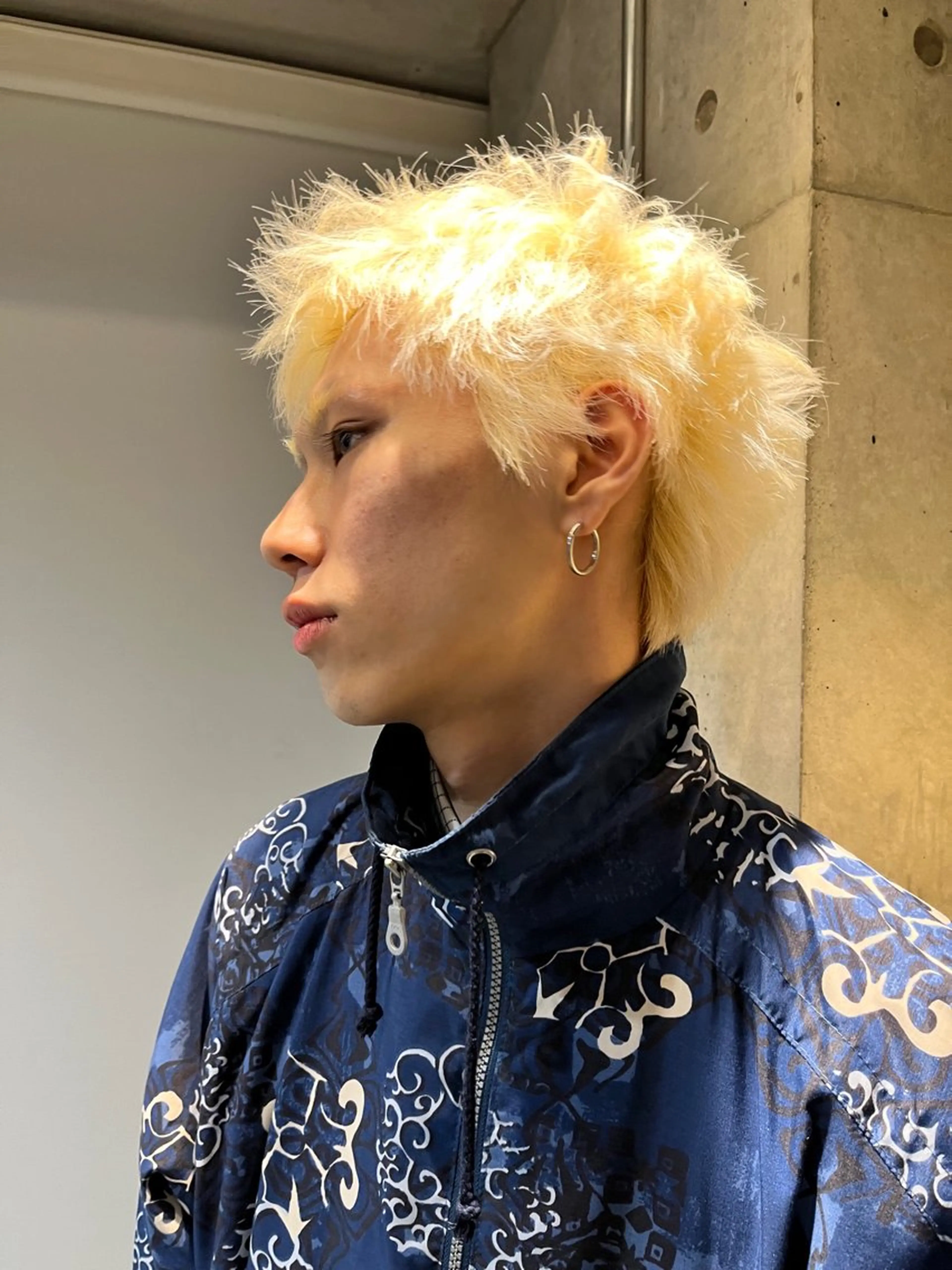 ショート カラー メンズ メンズブリーチ スパイキーショート ブリーチ ブロンド ショートヘア レイヤー/ベージュ mikuのヘアスタイル