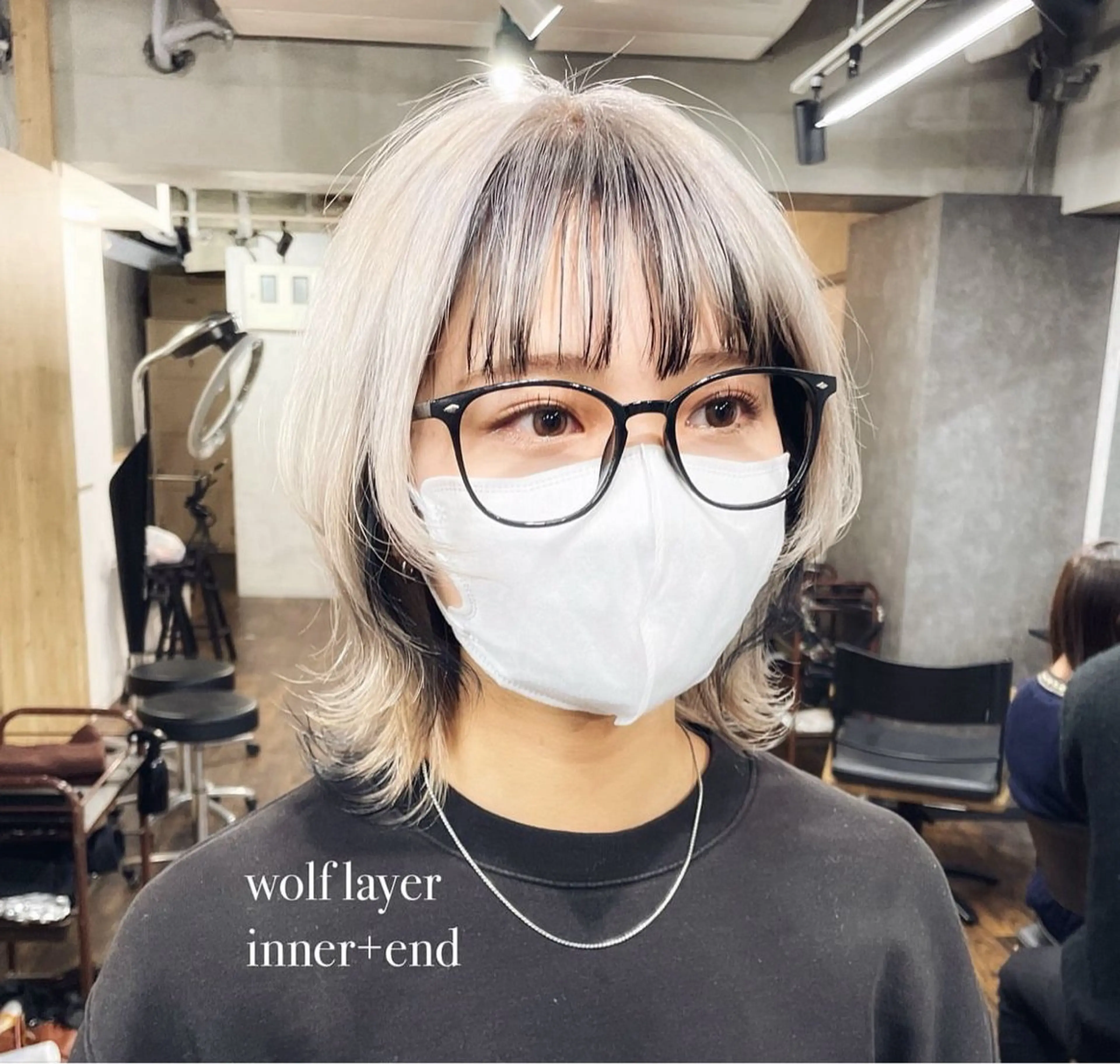 ショート カラー 🌈艶ハイトーン🌈 心を込めます🤝涼介のヘアスタイル